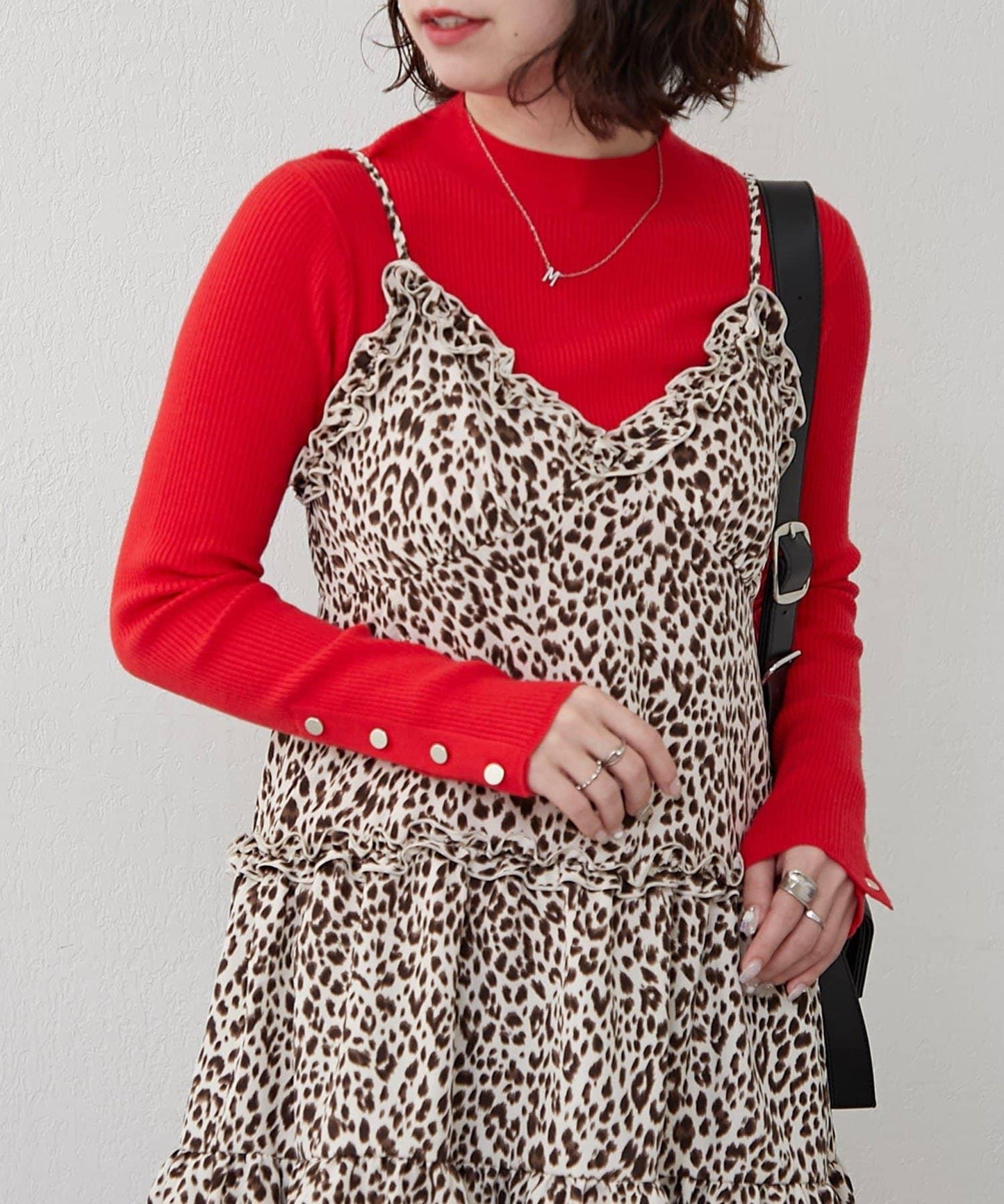 袖釦高領條紋套頭衫