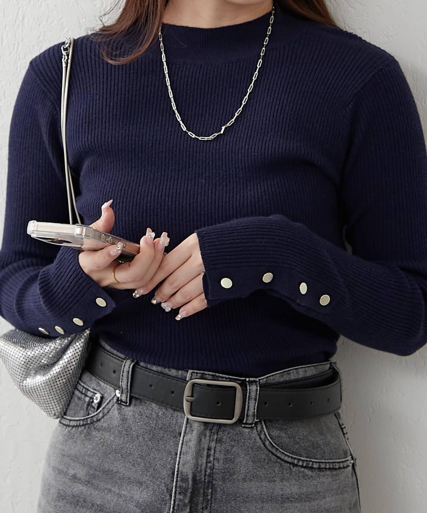 袖釦高領條紋套頭衫