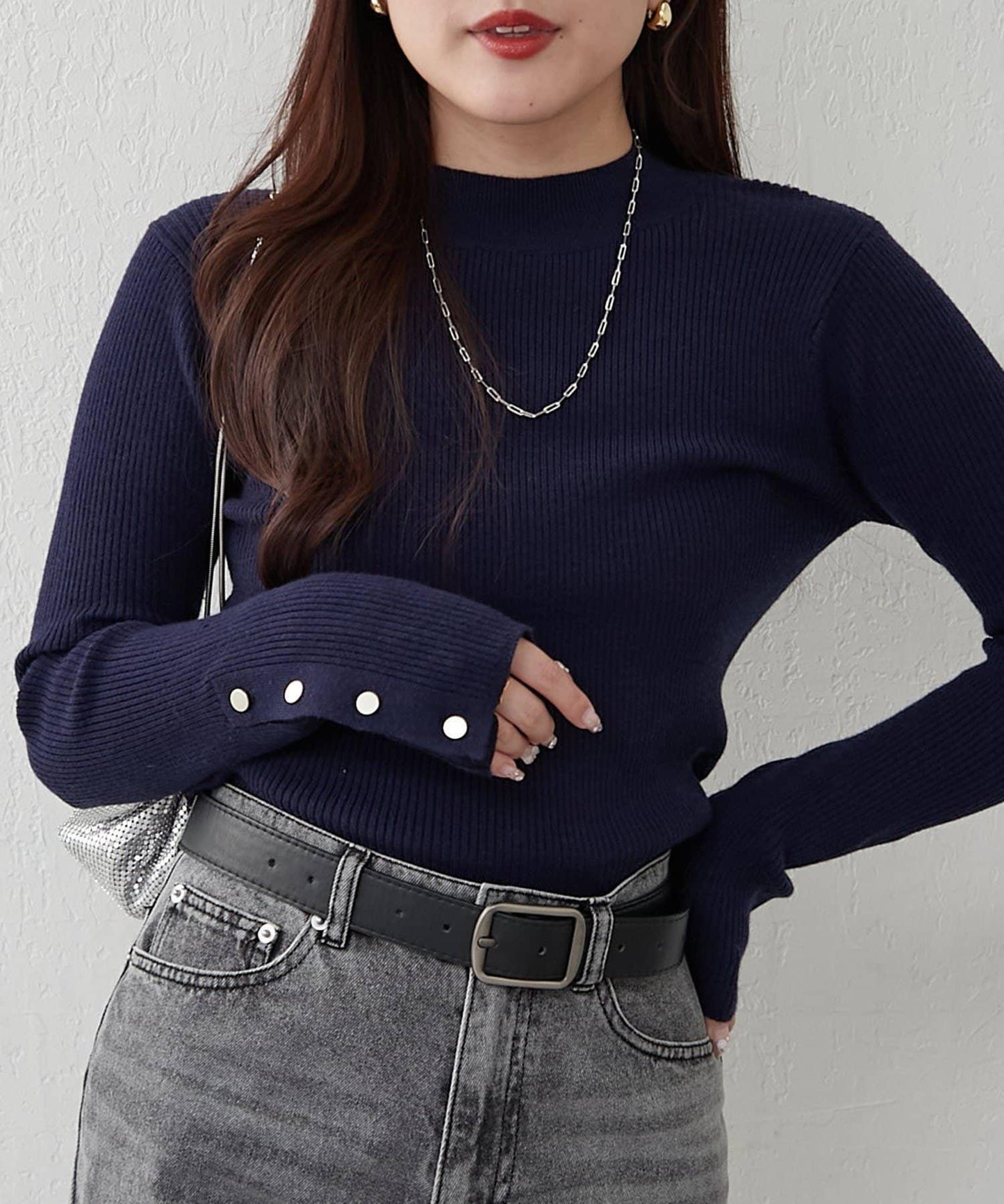 袖釦高領條紋套頭衫