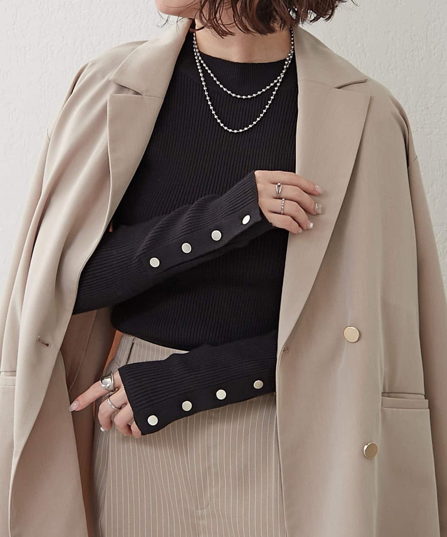 袖釦高領條紋套頭衫