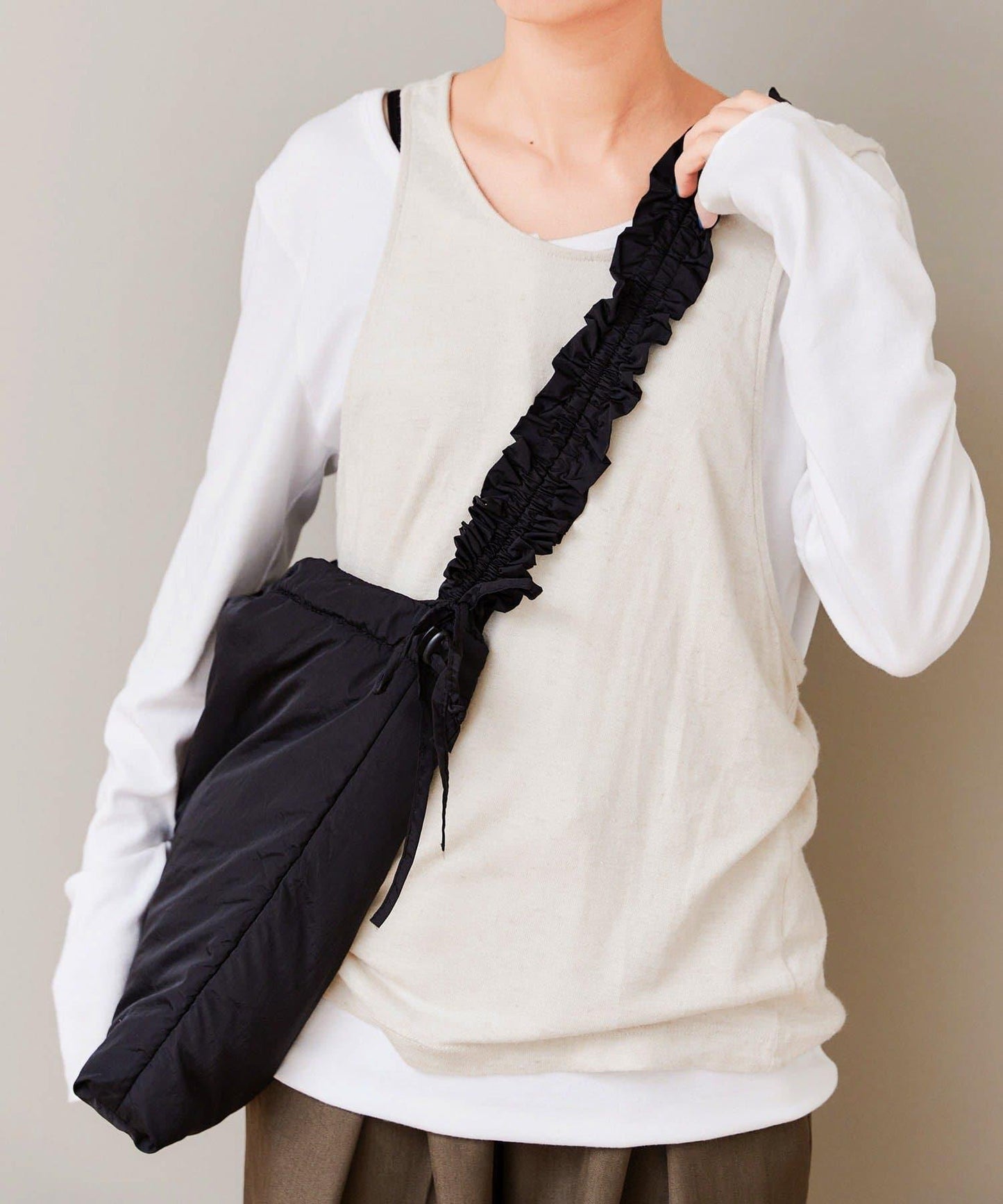 《WEB先行販売》ショルダーくしゅくしゅバッグ