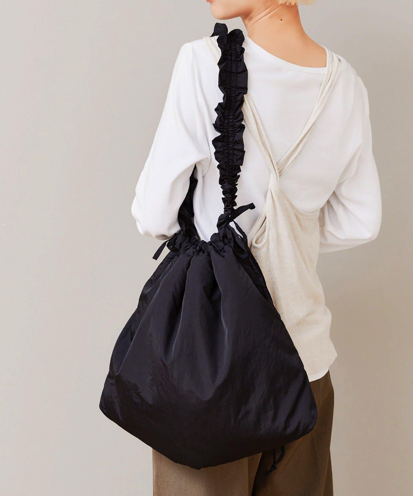 《WEB先行販売》ショルダーくしゅくしゅバッグ