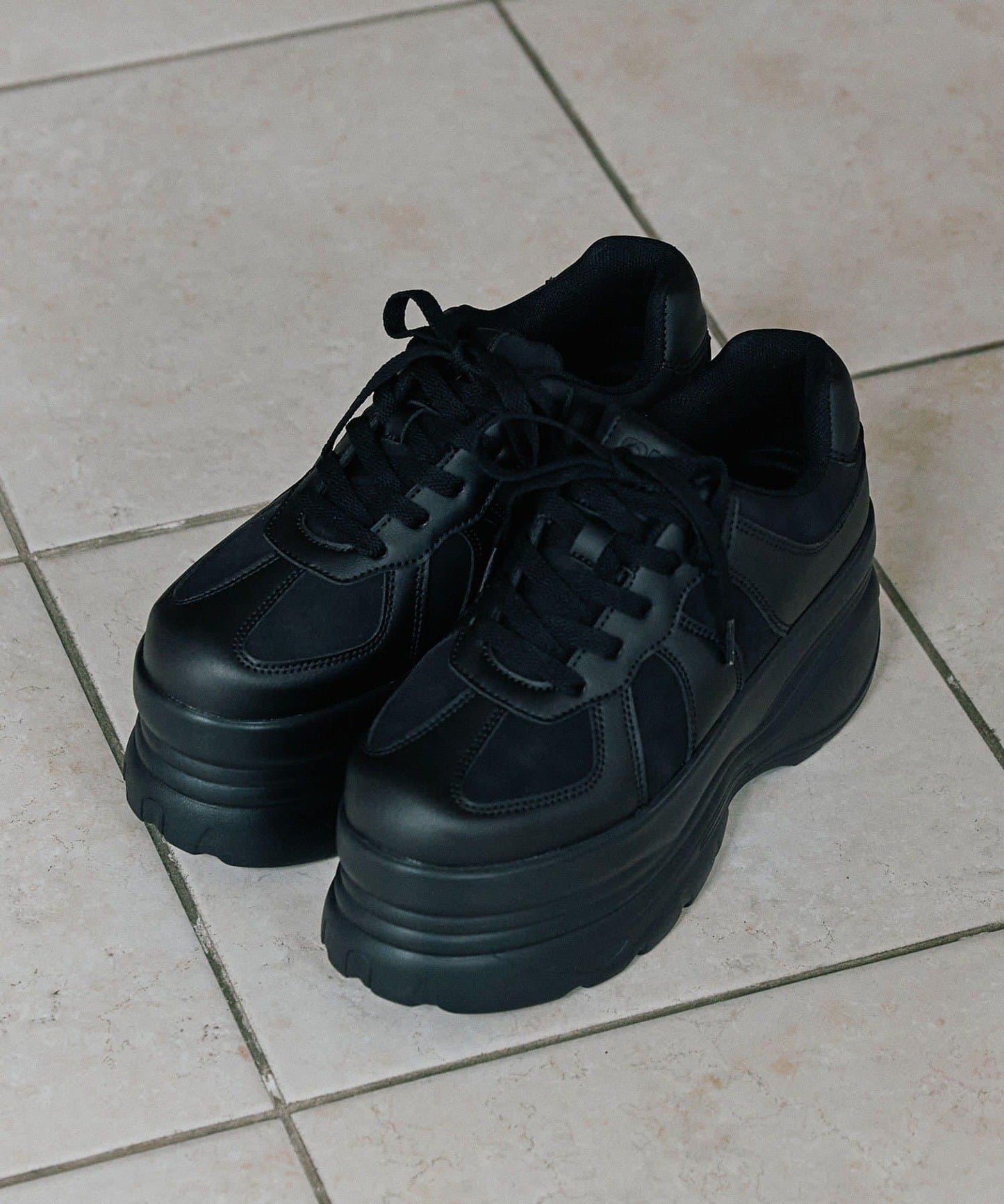 緞帶厚底運動鞋