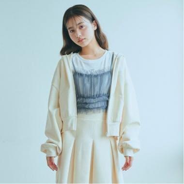 立體剪裁拉鍊連帽衛衣