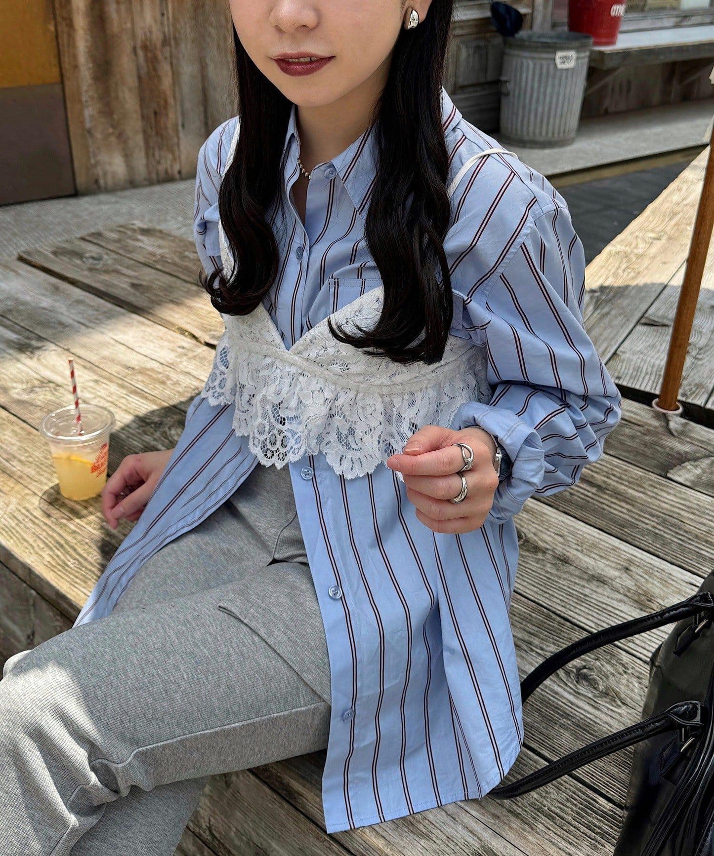 條紋襯衫