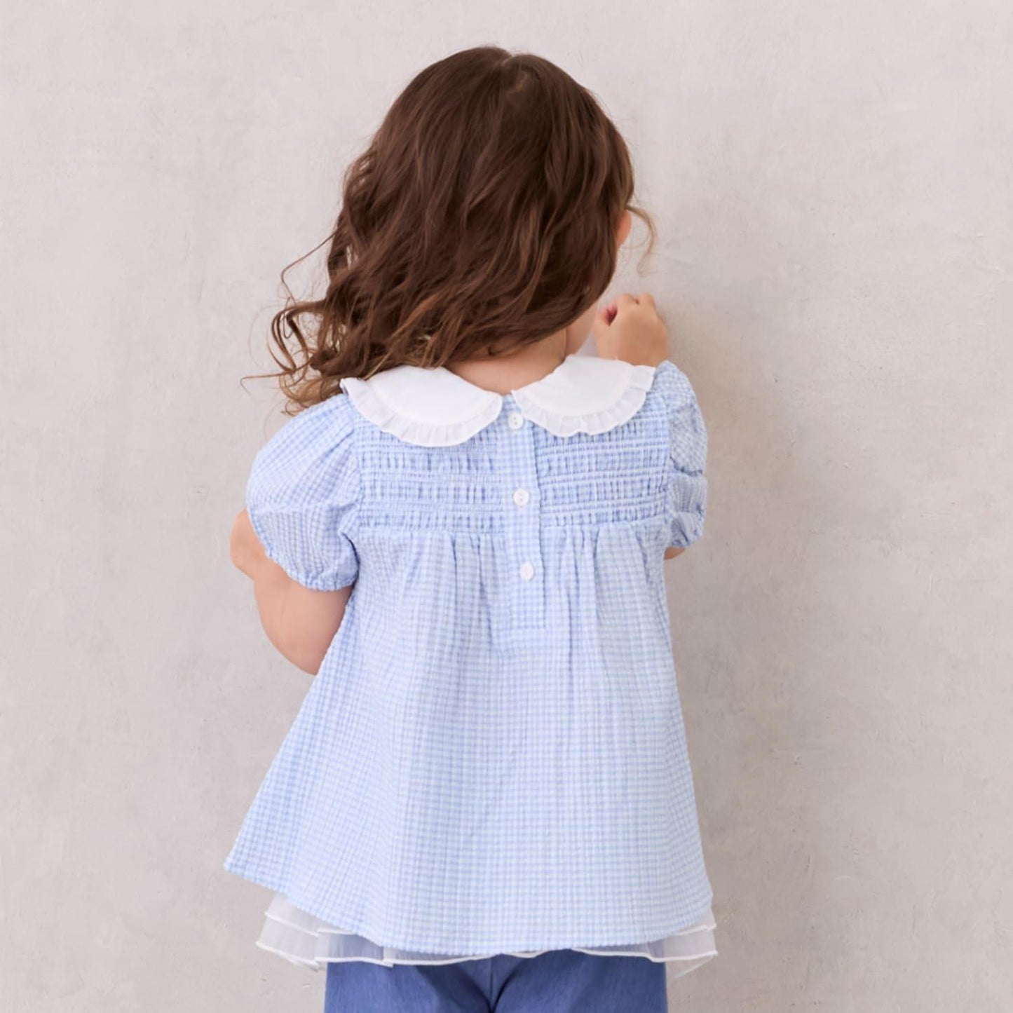 領口愛心刺繡長款上衣