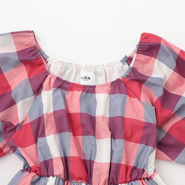 肩部鏤空格紋連衣裙