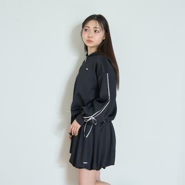 立體剪裁拉鍊連帽衛衣