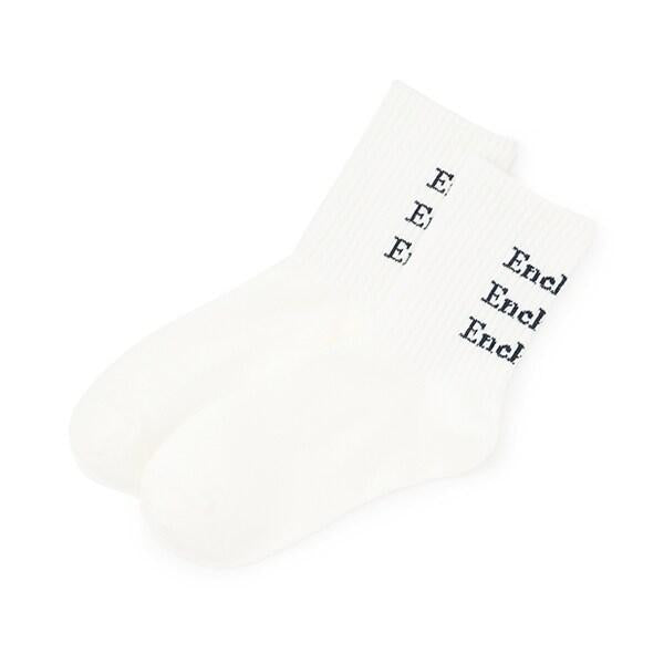 背面標誌提花襪