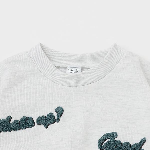 滿版logo刺繡寬鬆衛衣