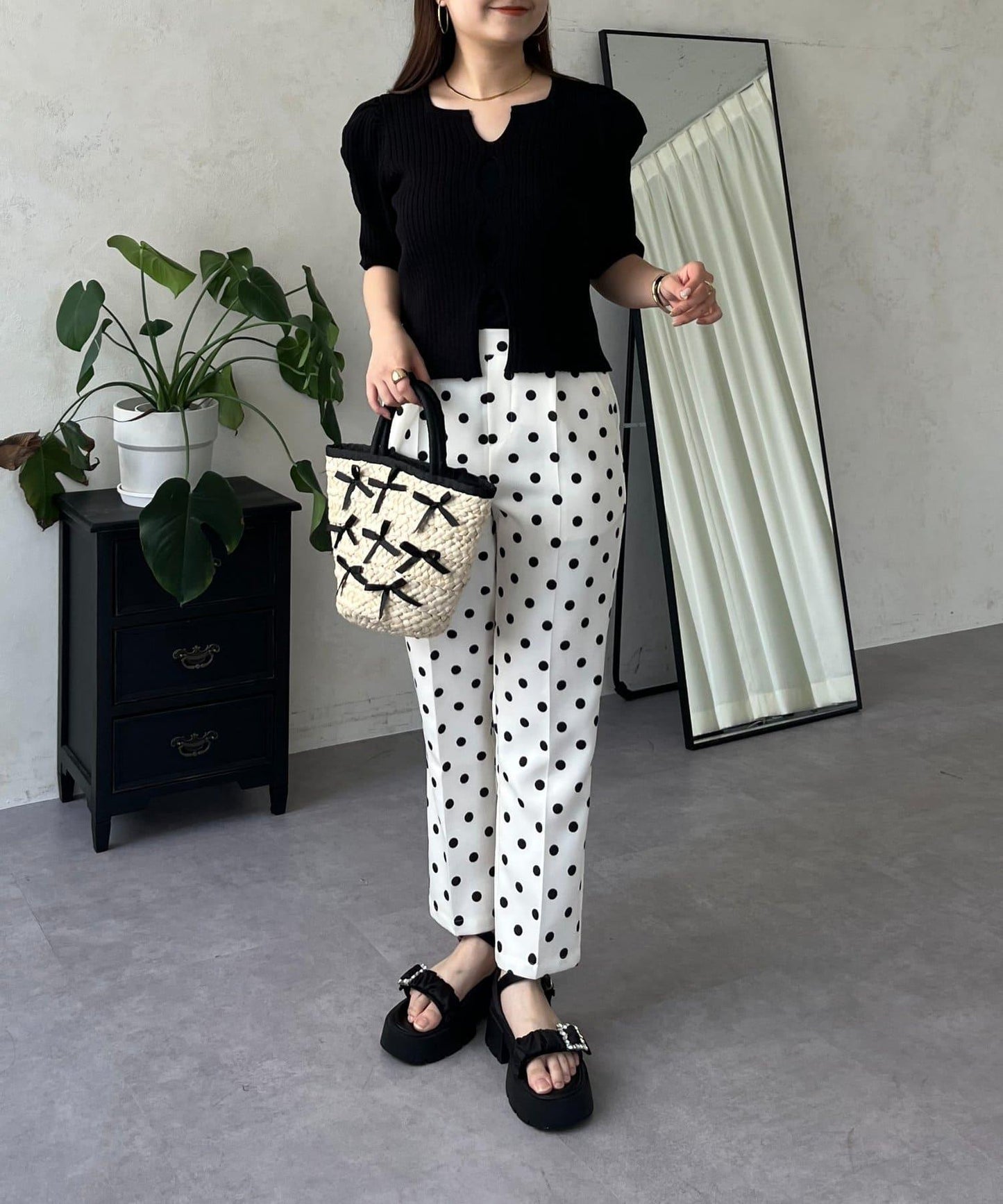 泡泡袖前開口條紋針織衫