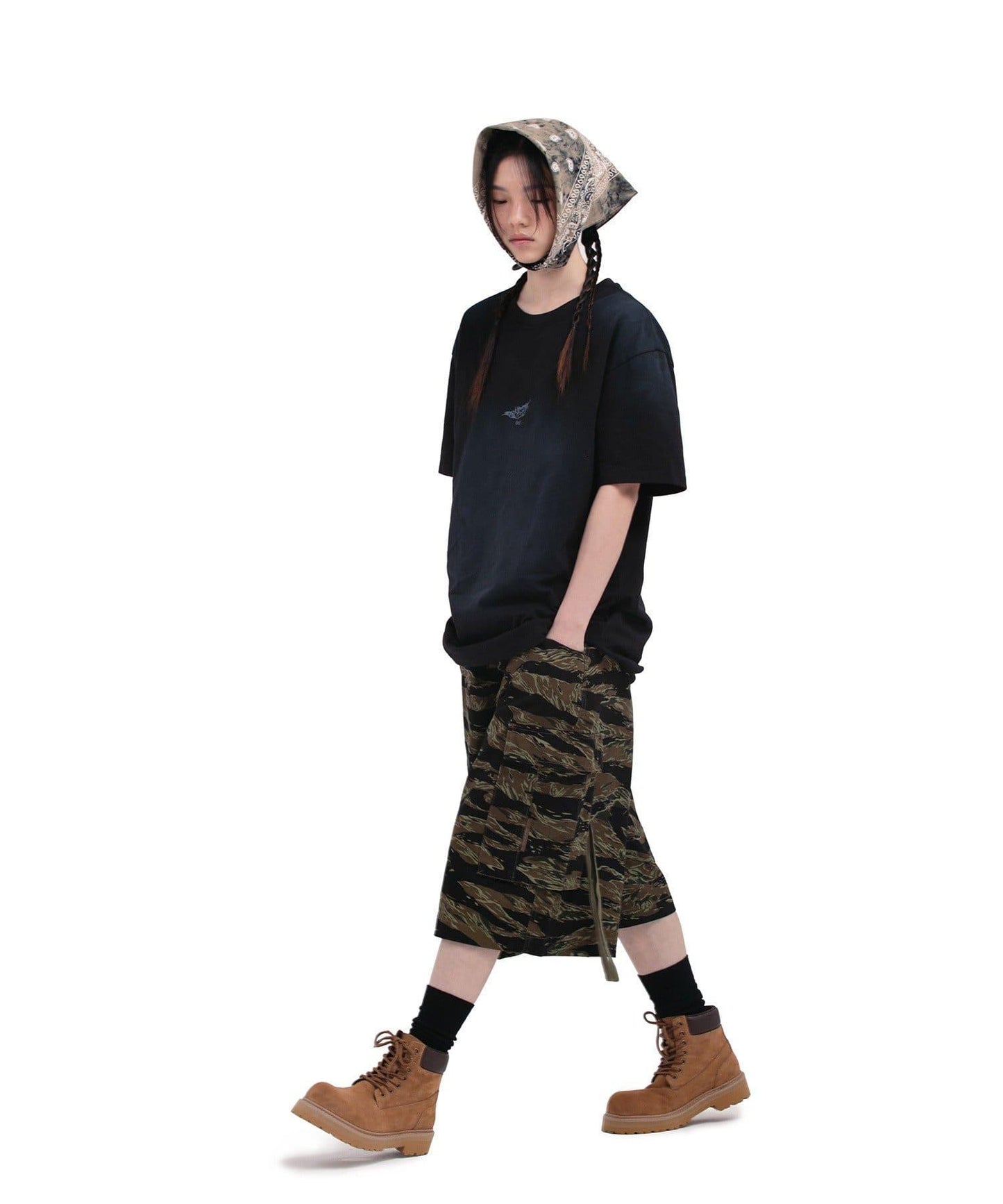 【DEFGARMENTS/デフガーメンツ】FEATHER BLUSH T-SHIRTS