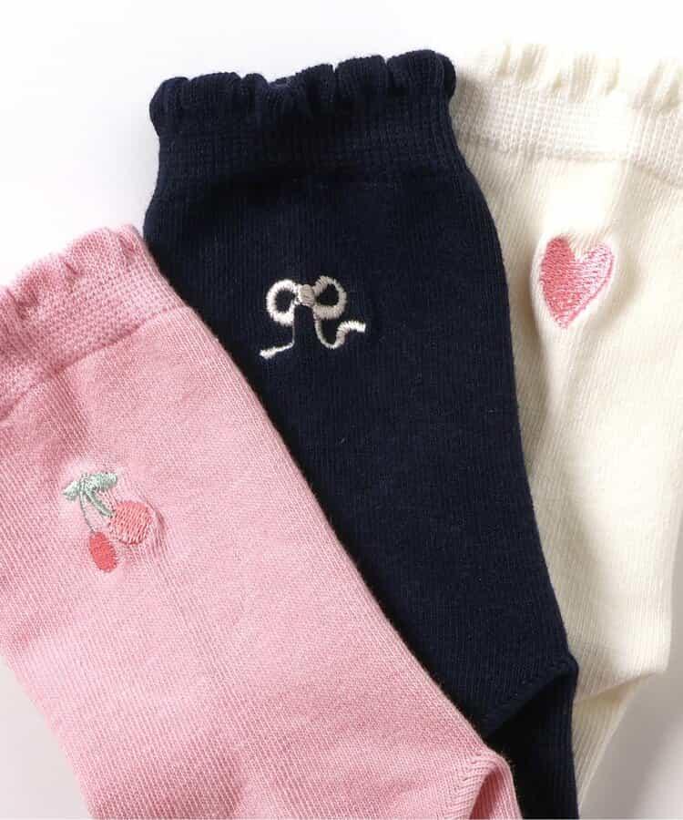 3件套裝點繡襪