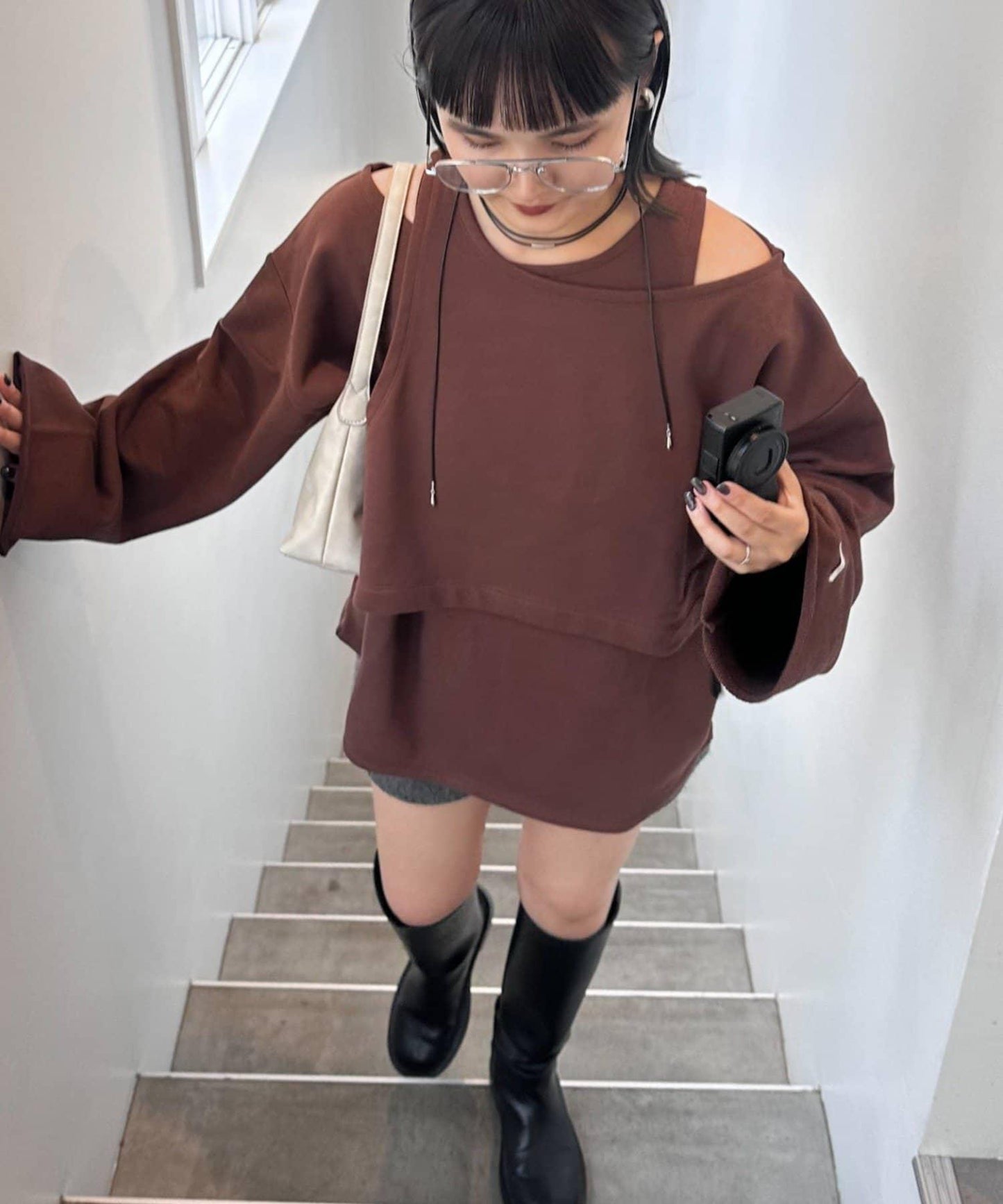 【soome韓國企劃】不對稱層疊設計套頭衛衣
