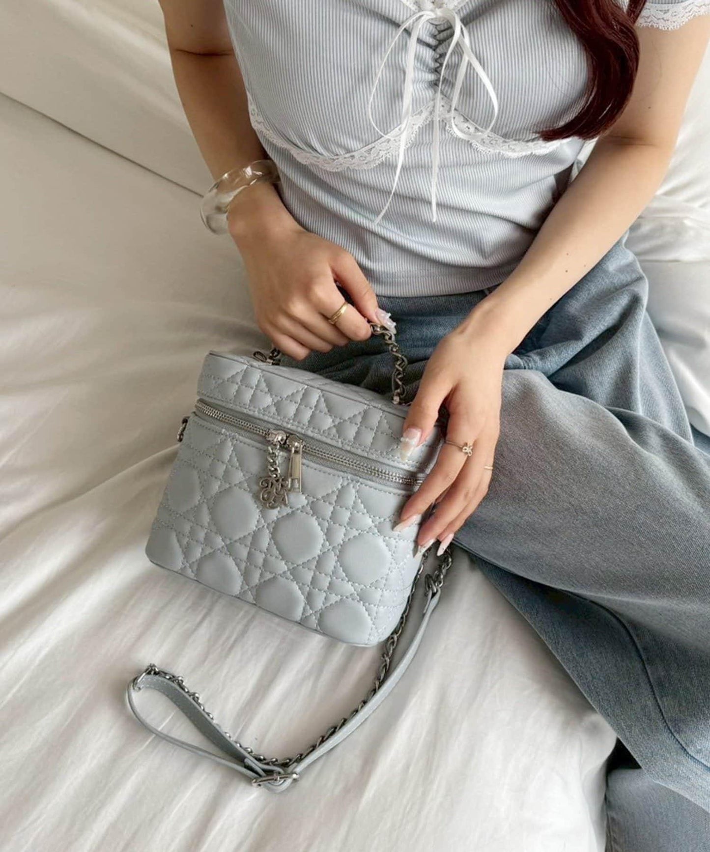 帶吊墜的格紋化妝包