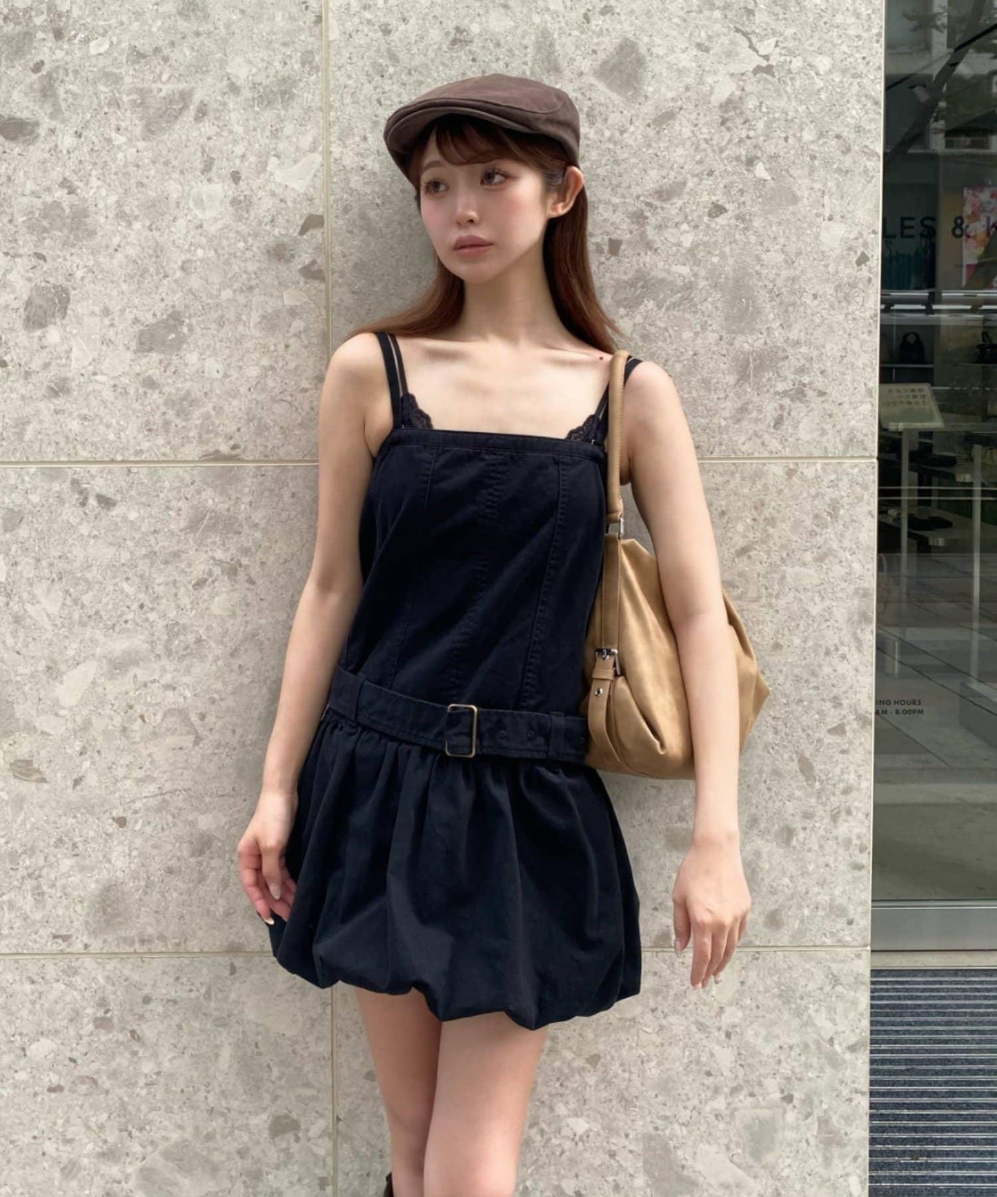 帶腰帶的軍事風連體氣球裙連衣裙
