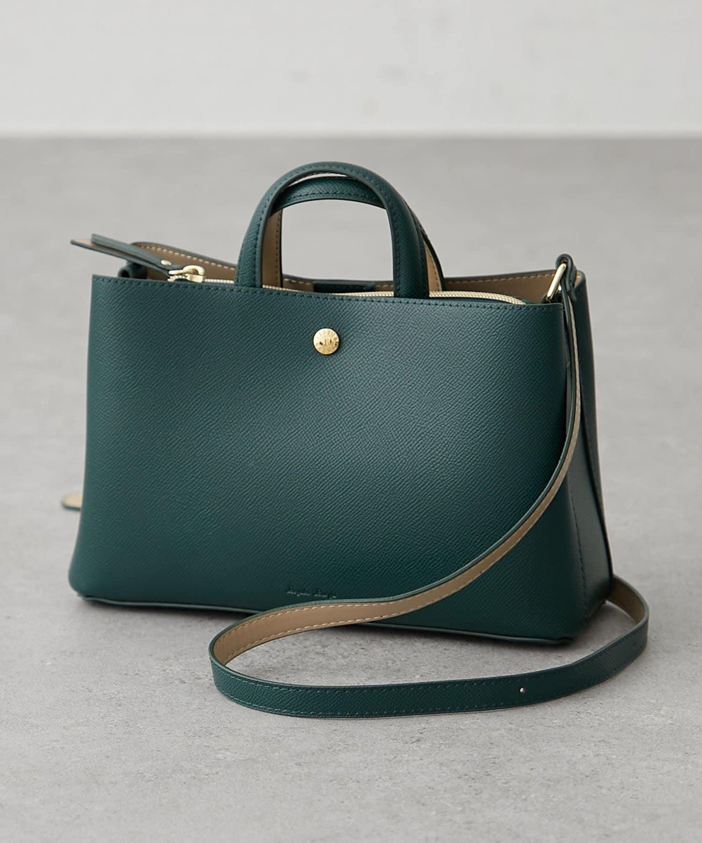 適合日常穿搭的迷你單肩包