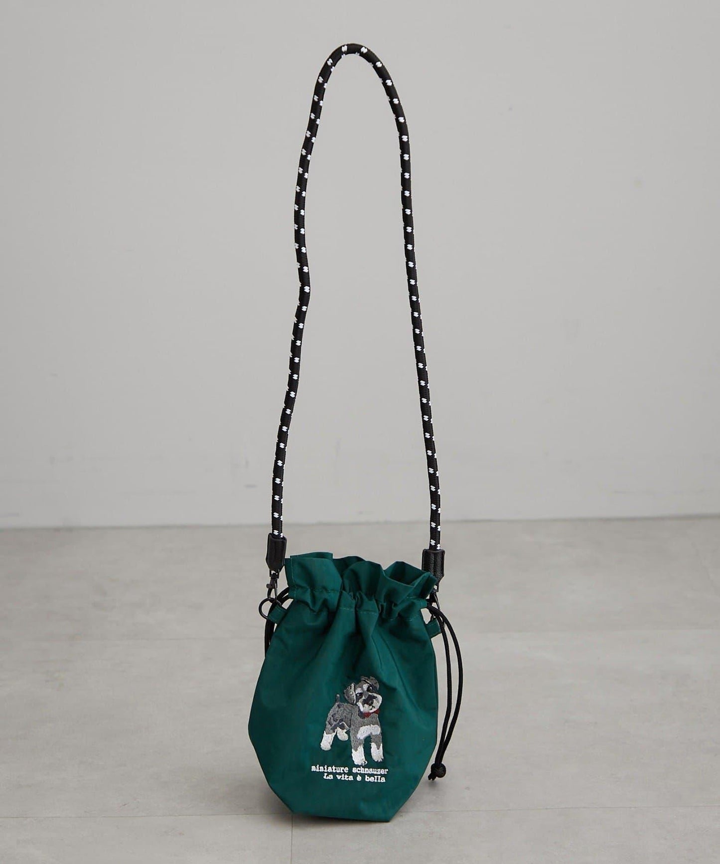 【限定】動物刺繡編織肩挎小包