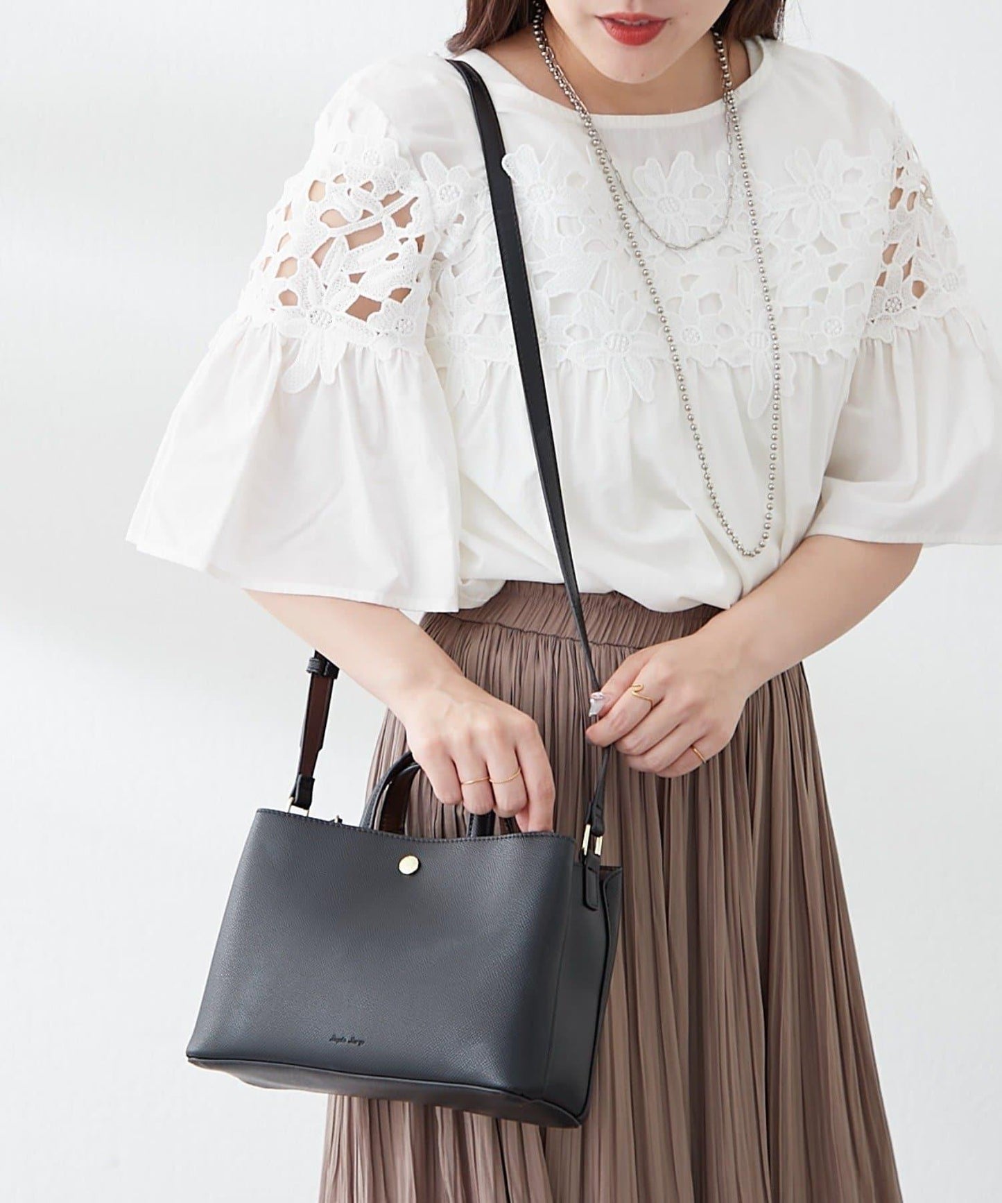 適合日常穿搭的迷你單肩包