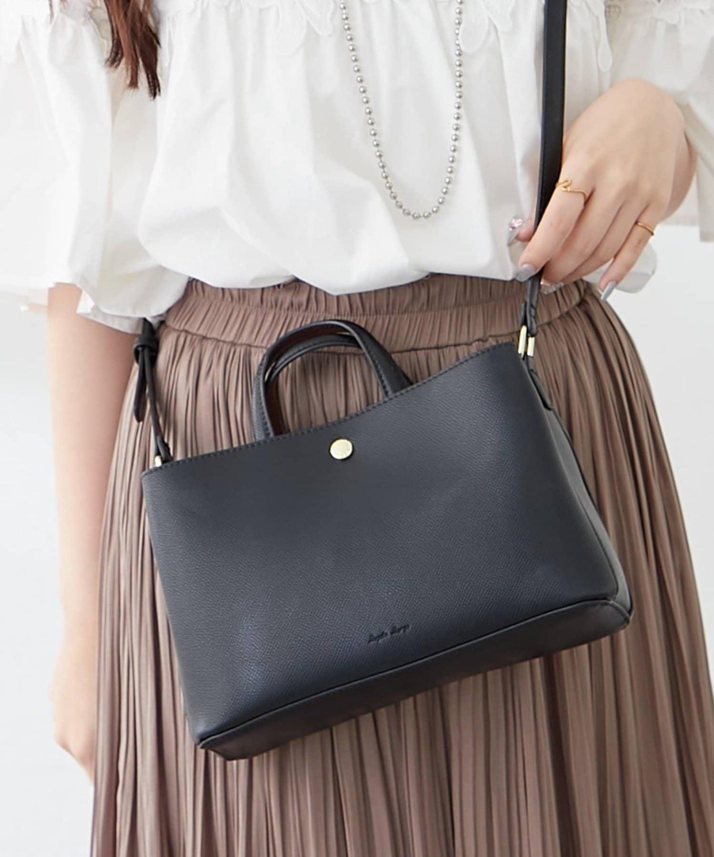 適合日常穿搭的迷你單肩包