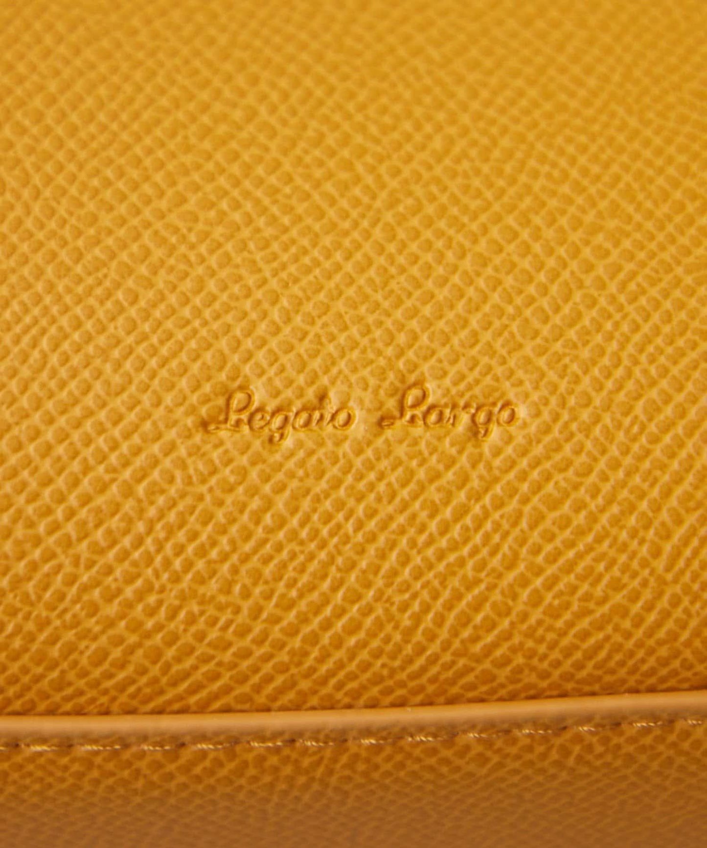 適合日常穿搭的迷你單肩包