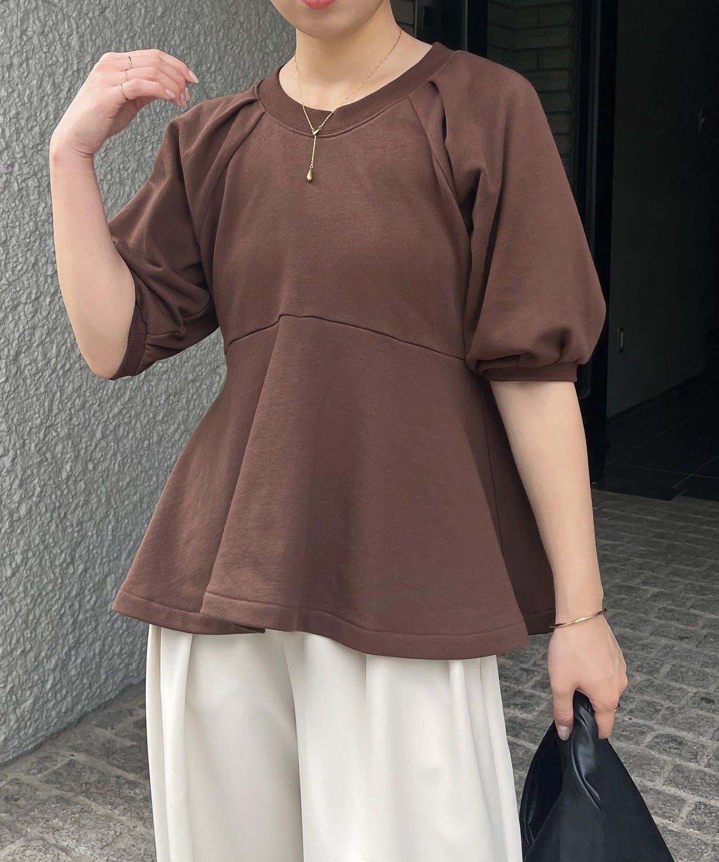 荷葉邊衛衣