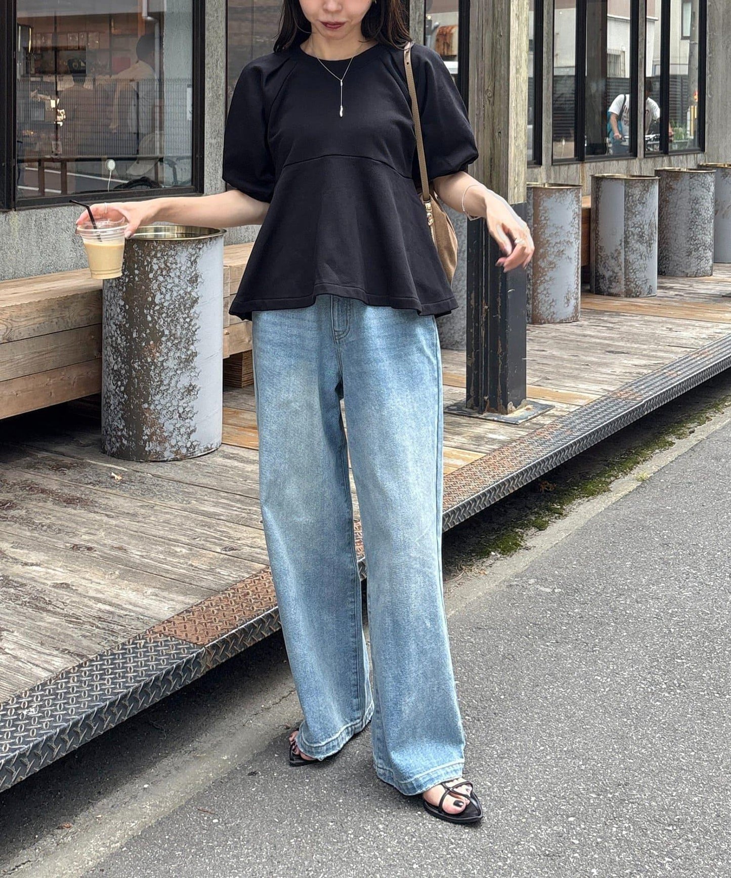 荷葉邊衛衣