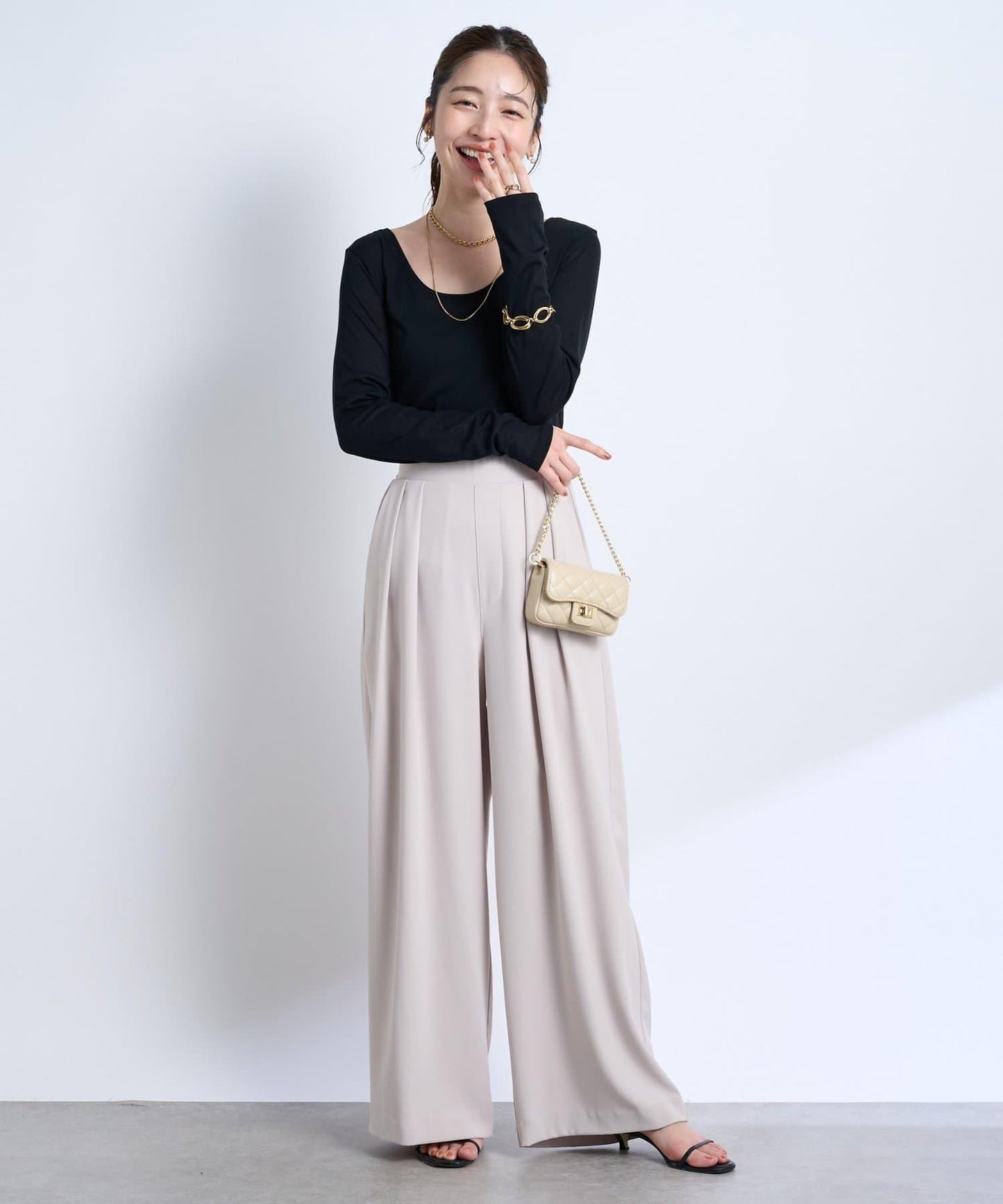 【La boutique BonBon】前後兩穿透視針織衫