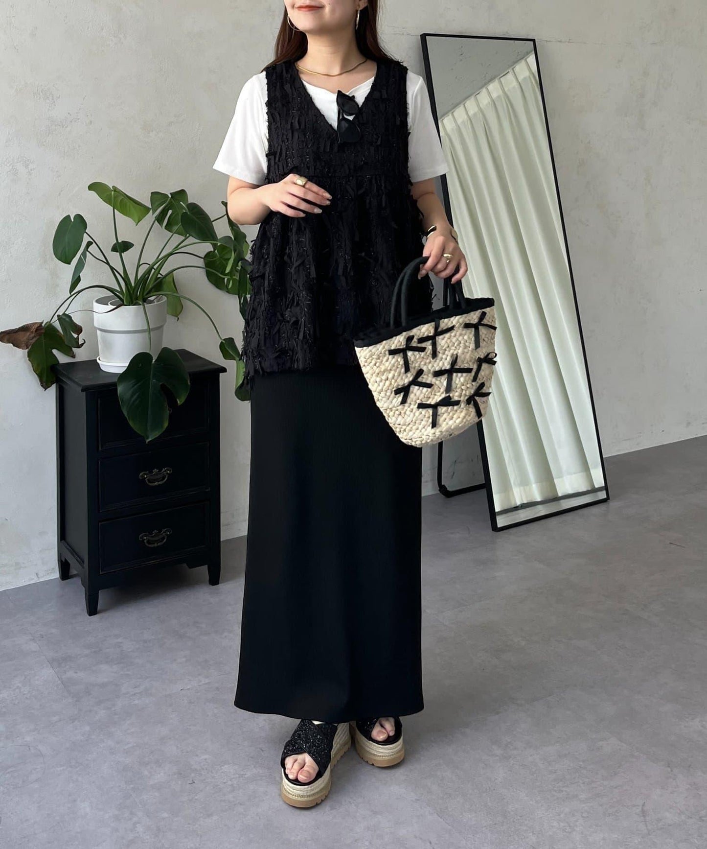 蝴蝶結流蘇V領荷葉邊背心