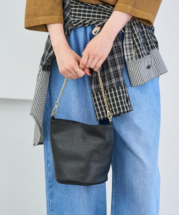 設計 2WAY 鏈條肩背桶型包