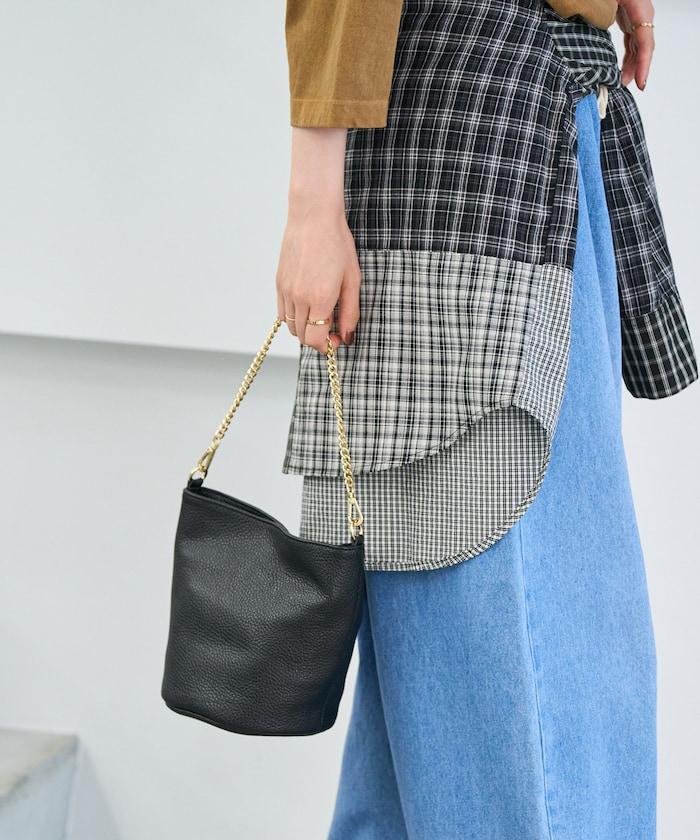 設計 2WAY 鏈條肩背桶型包