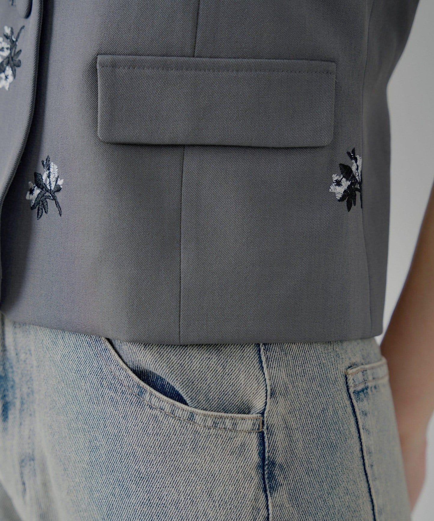 Chico 花卉刺繡無袖馬甲