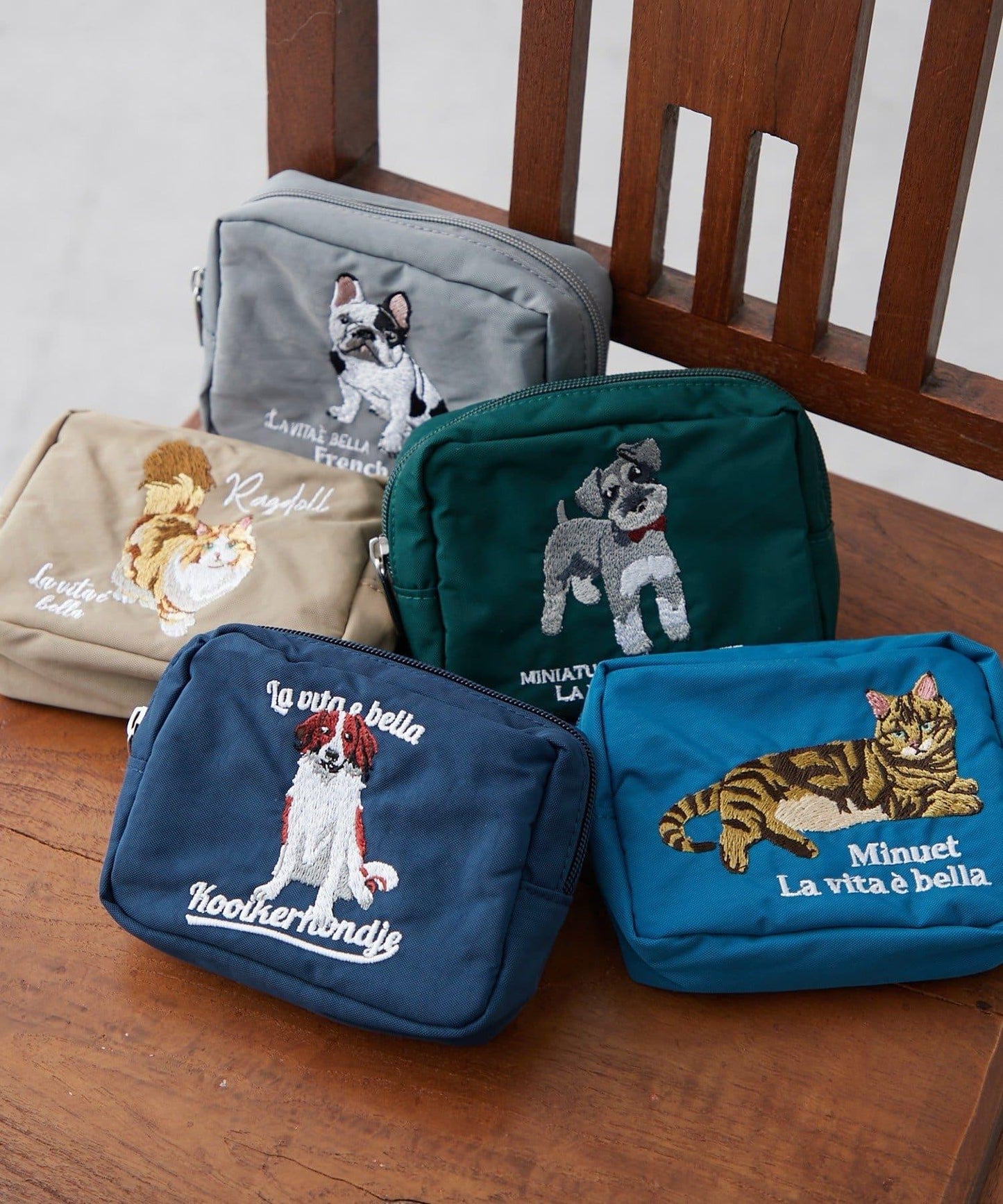 動物刺繡化妝包