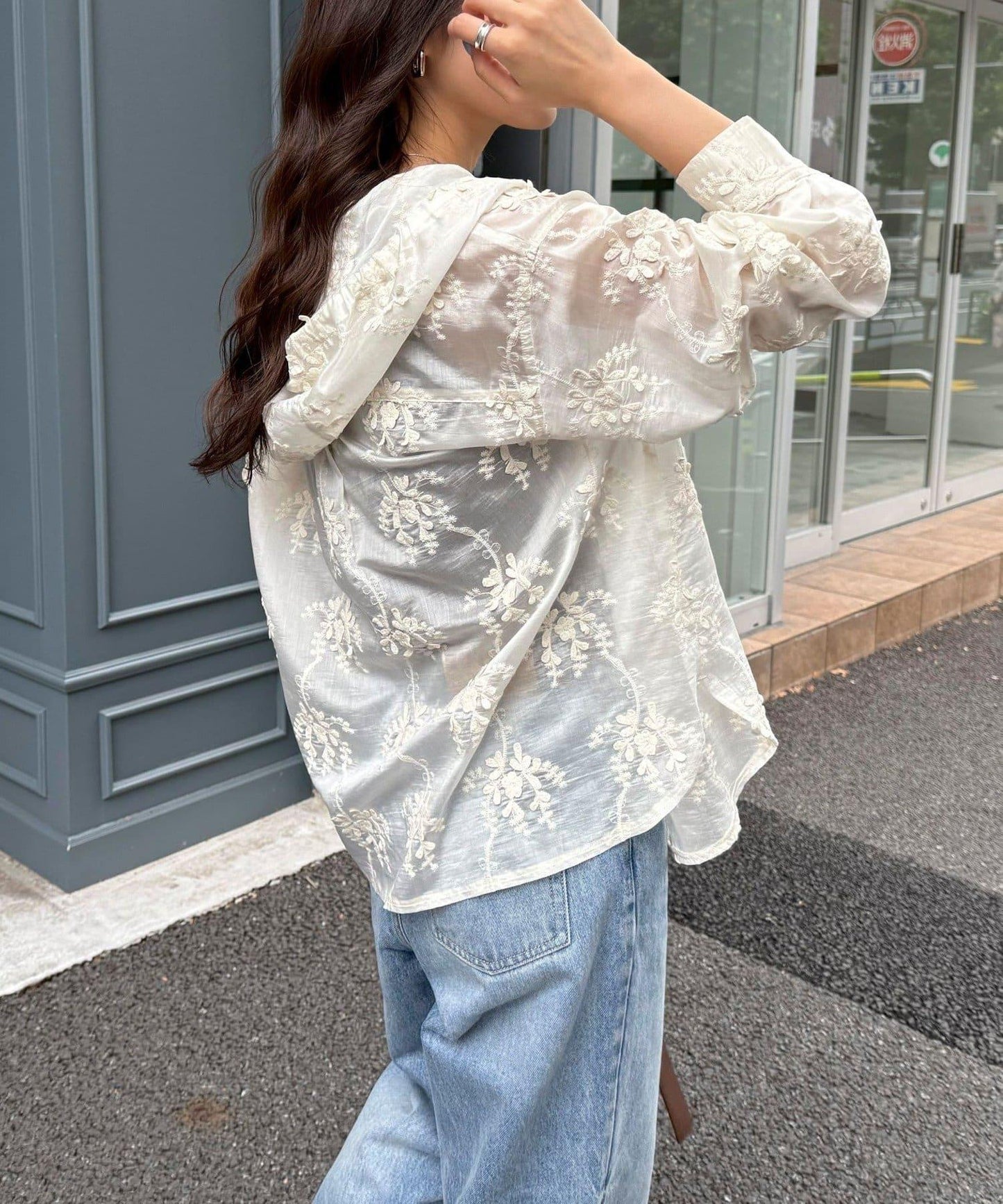 3D刺繡連帽襯衫