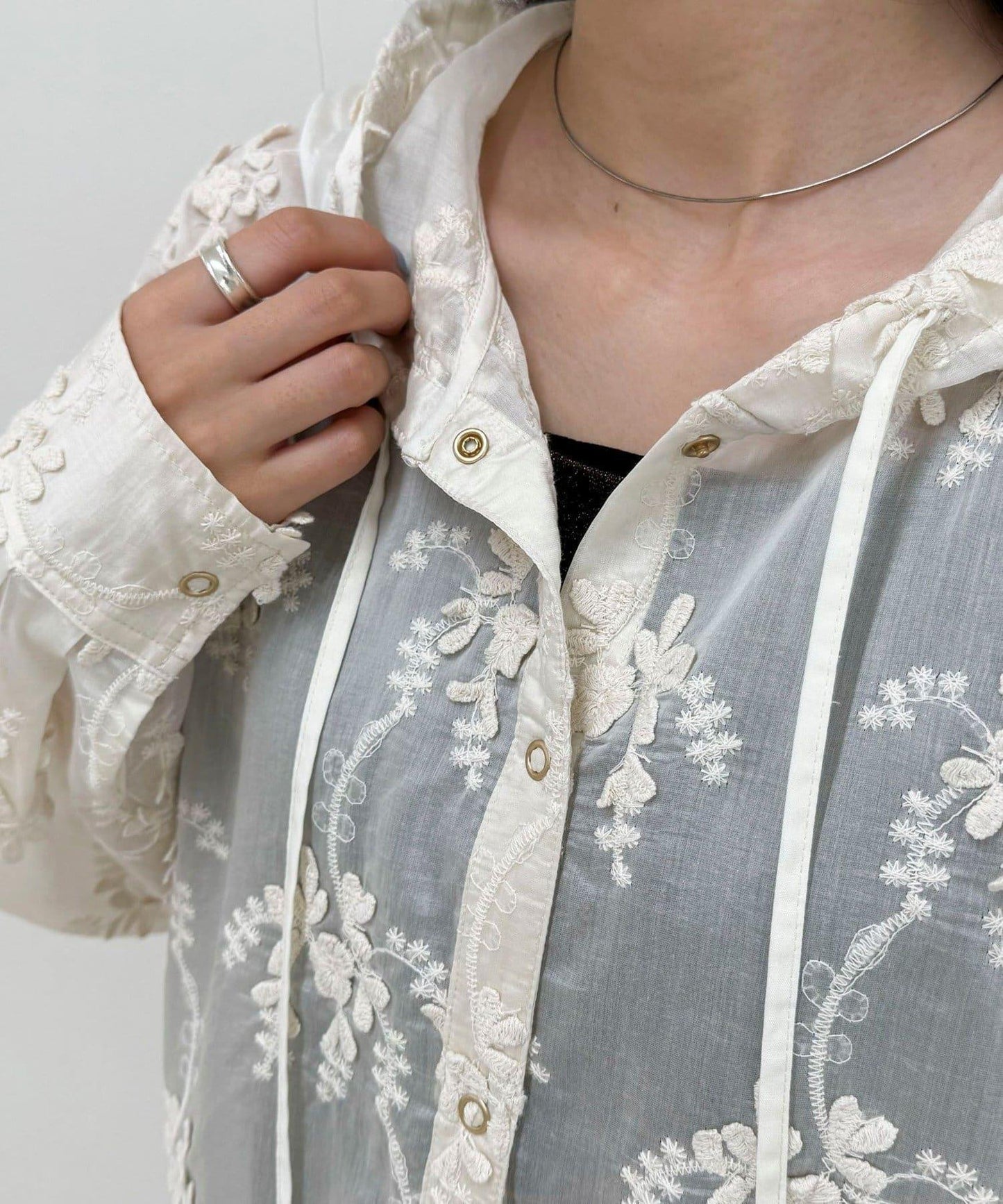 3D刺繡連帽襯衫