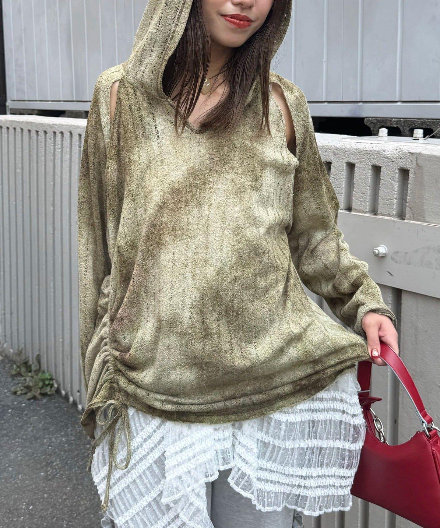 肩部開衩條紋印花連帽衫