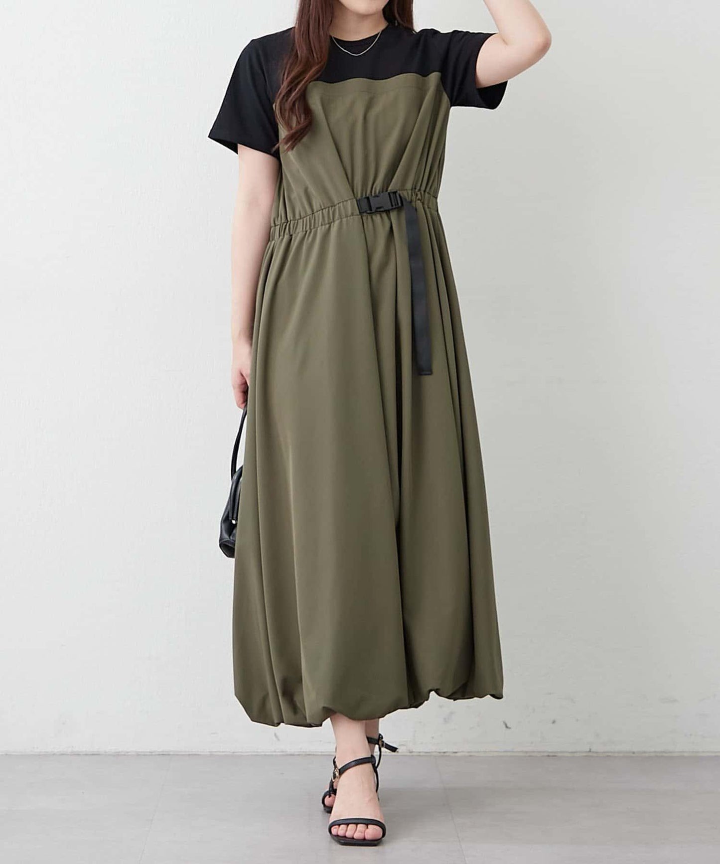 【人氣系列】帶腰帶的對接氣球連衣裙