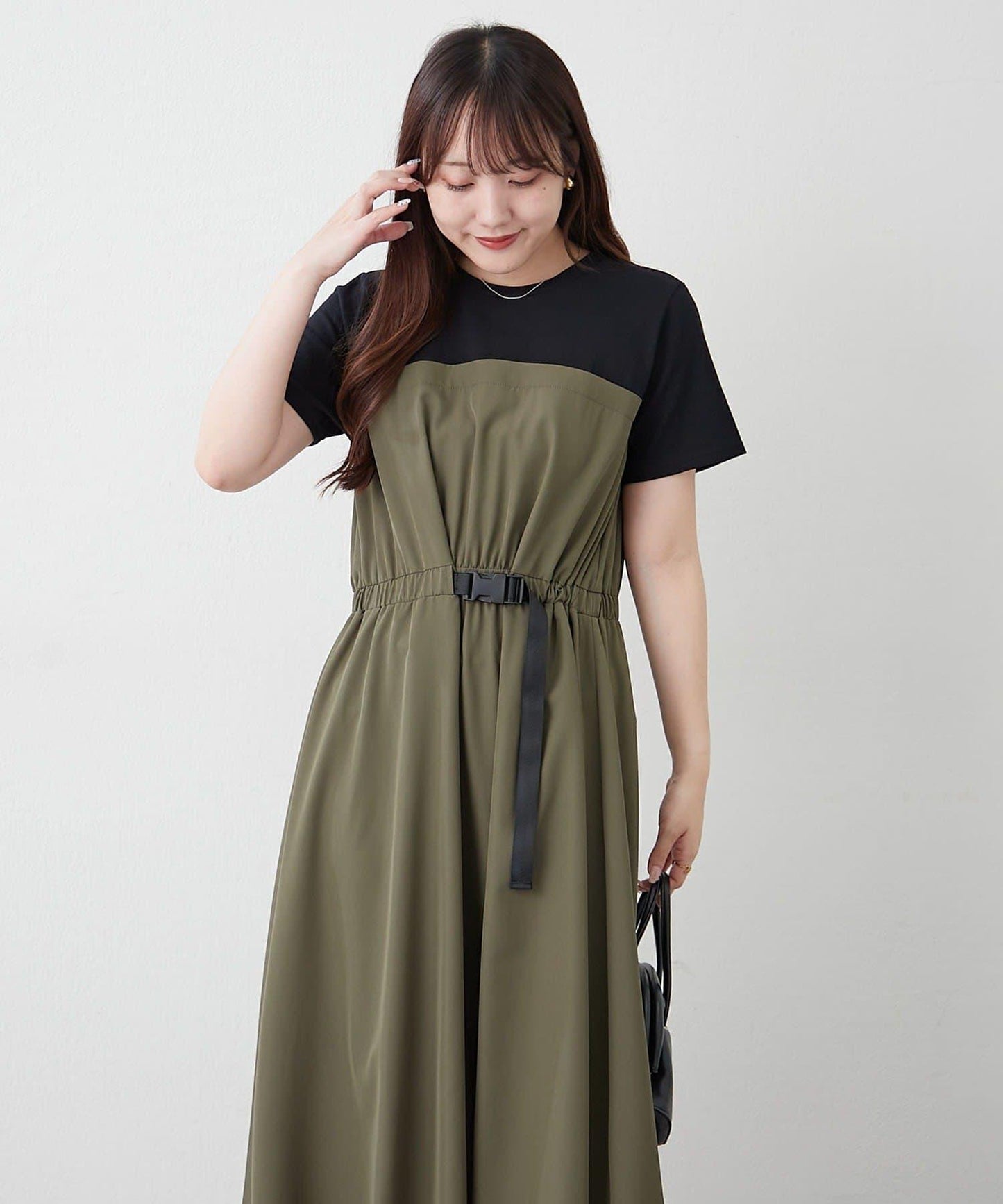 【人氣系列】帶腰帶的對接氣球連衣裙