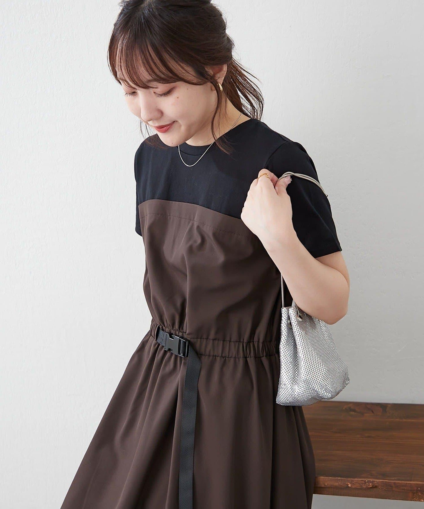 【人氣系列】帶腰帶的對接氣球連衣裙