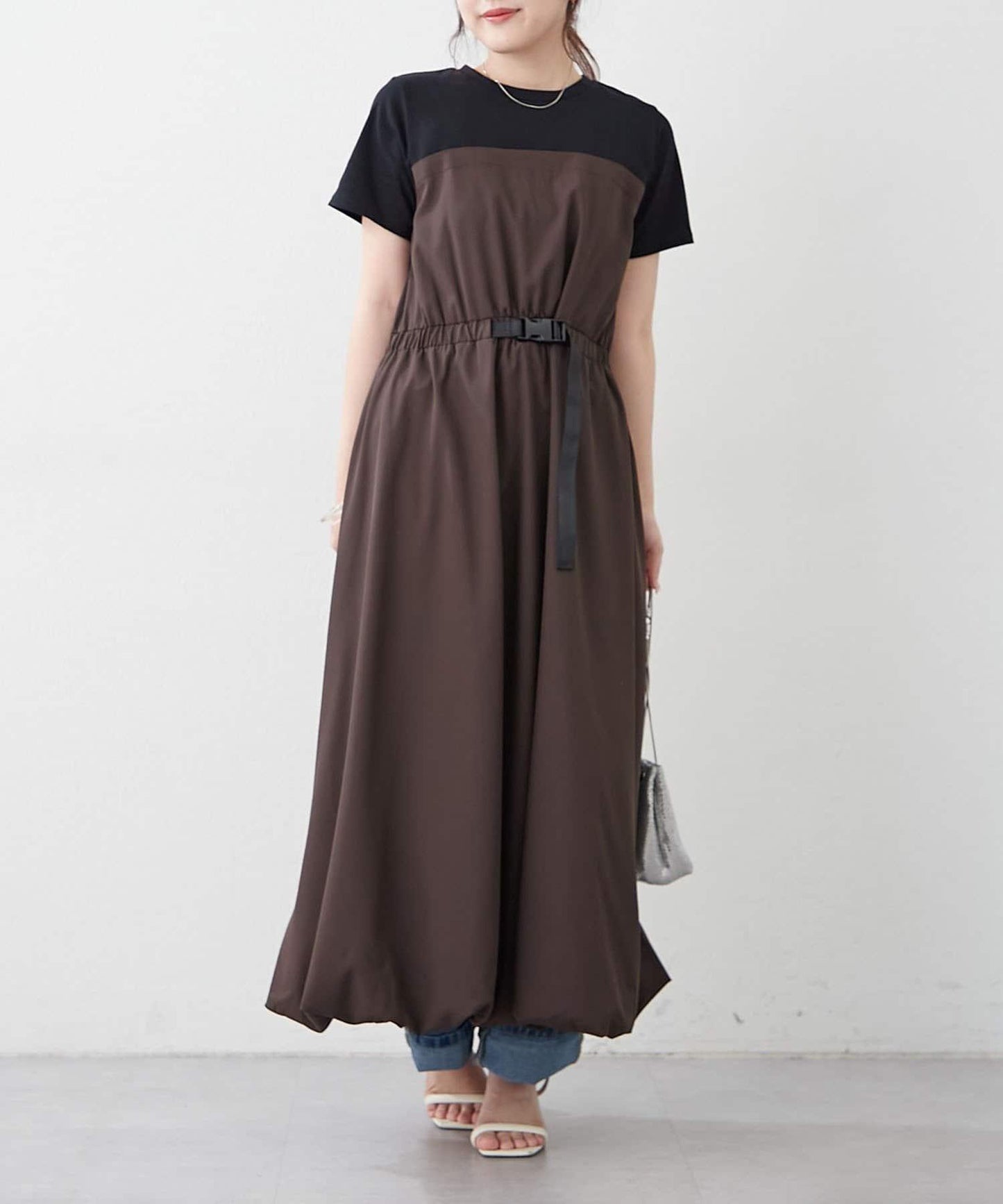 【人氣系列】帶腰帶的對接氣球連衣裙