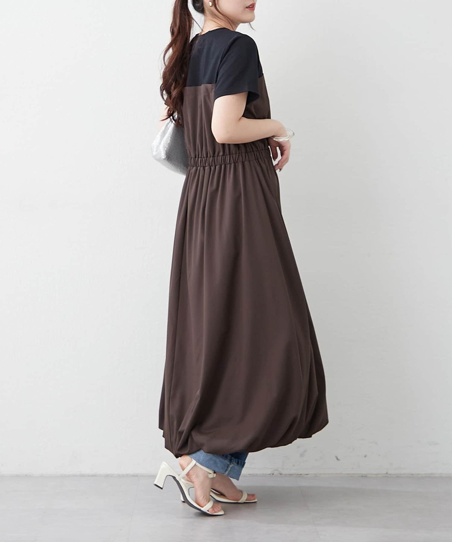 【人氣系列】帶腰帶的對接氣球連衣裙