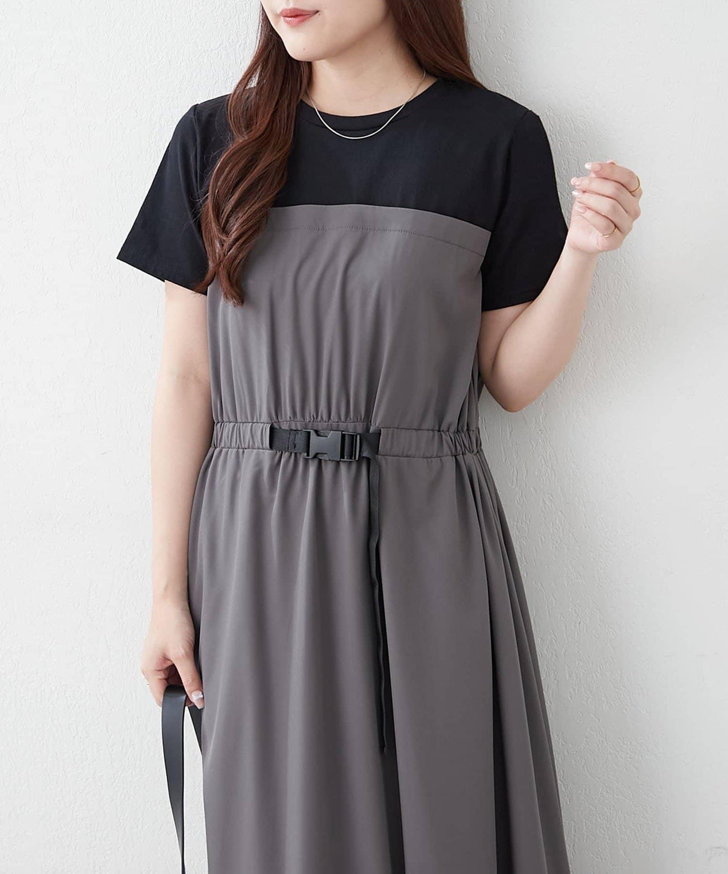 【人氣系列】帶腰帶的對接氣球連衣裙