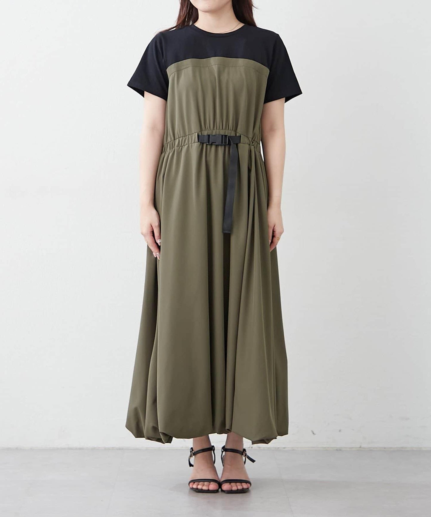 【人氣系列】帶腰帶的對接氣球連衣裙