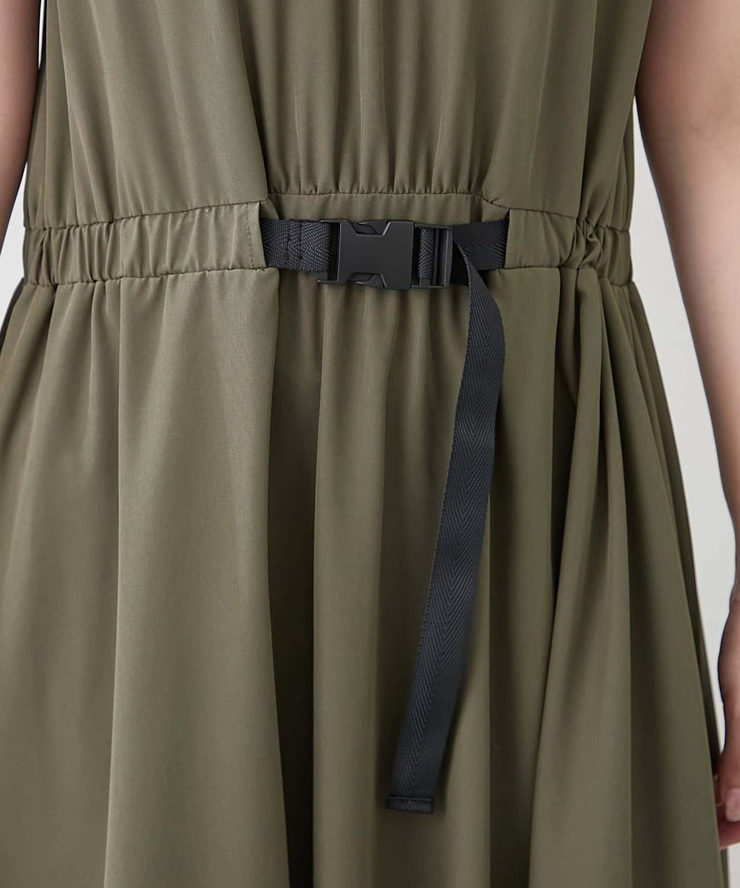 【人氣系列】帶腰帶的對接氣球連衣裙