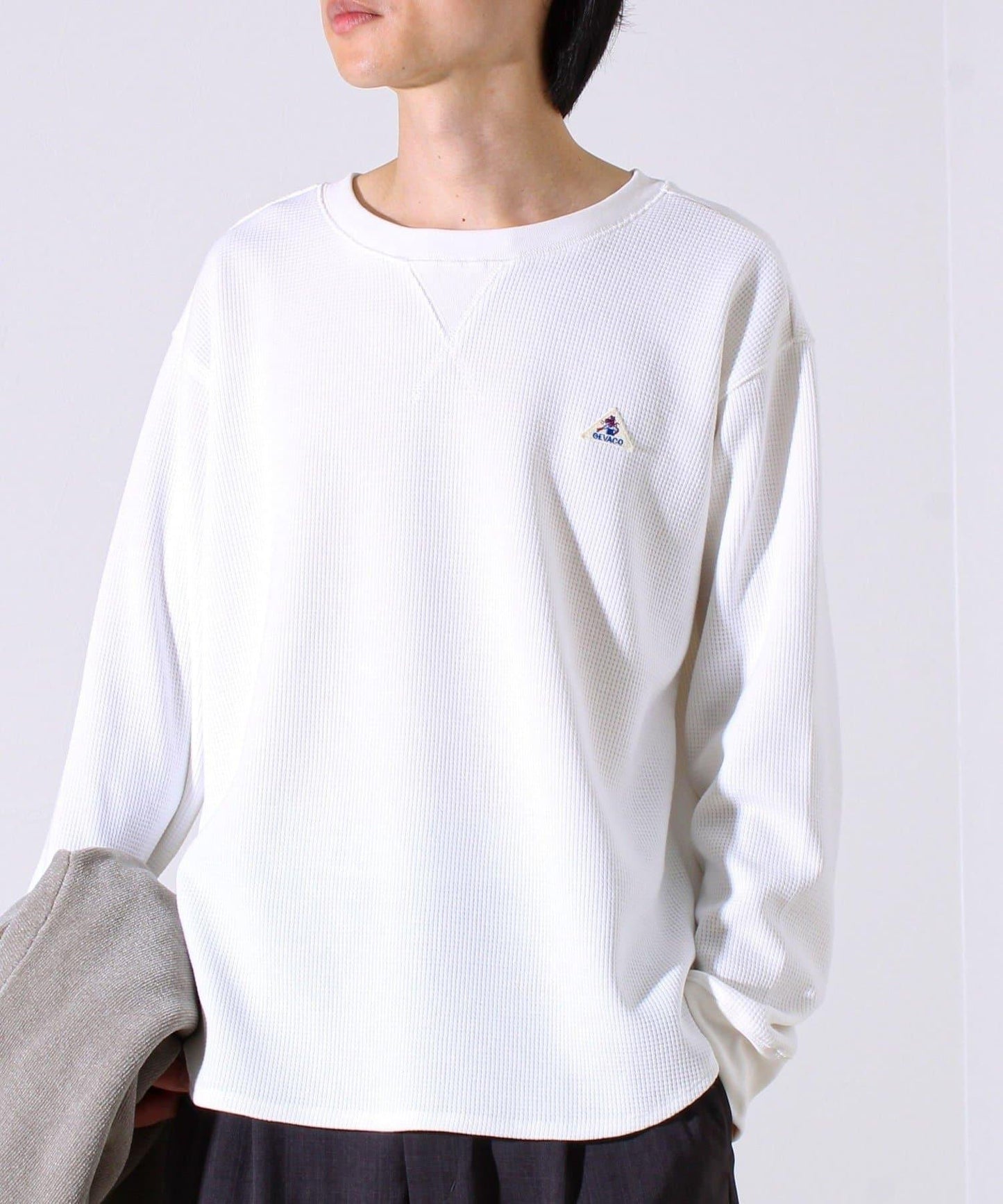 【適合層疊穿搭】【GEVACO】格紋材質長袖T恤