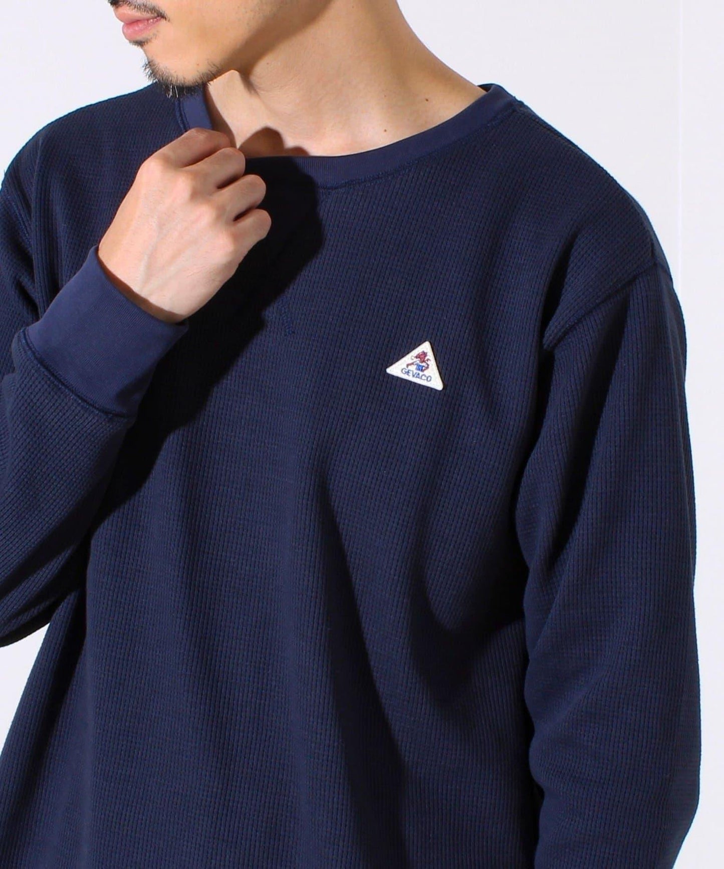 【適合層疊穿搭】【GEVACO】格紋材質長袖T恤