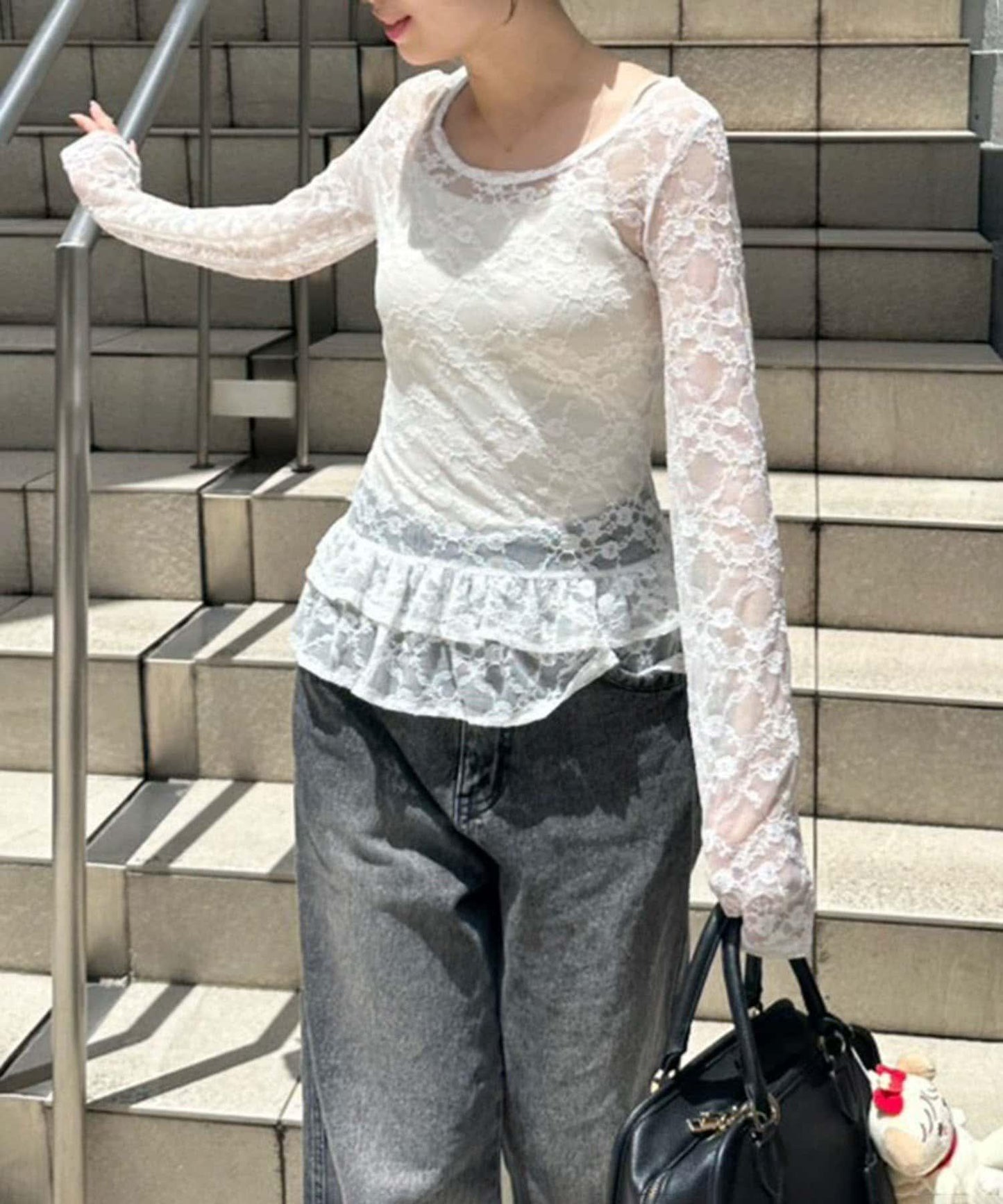 蕾絲蓬蓬袖上衣