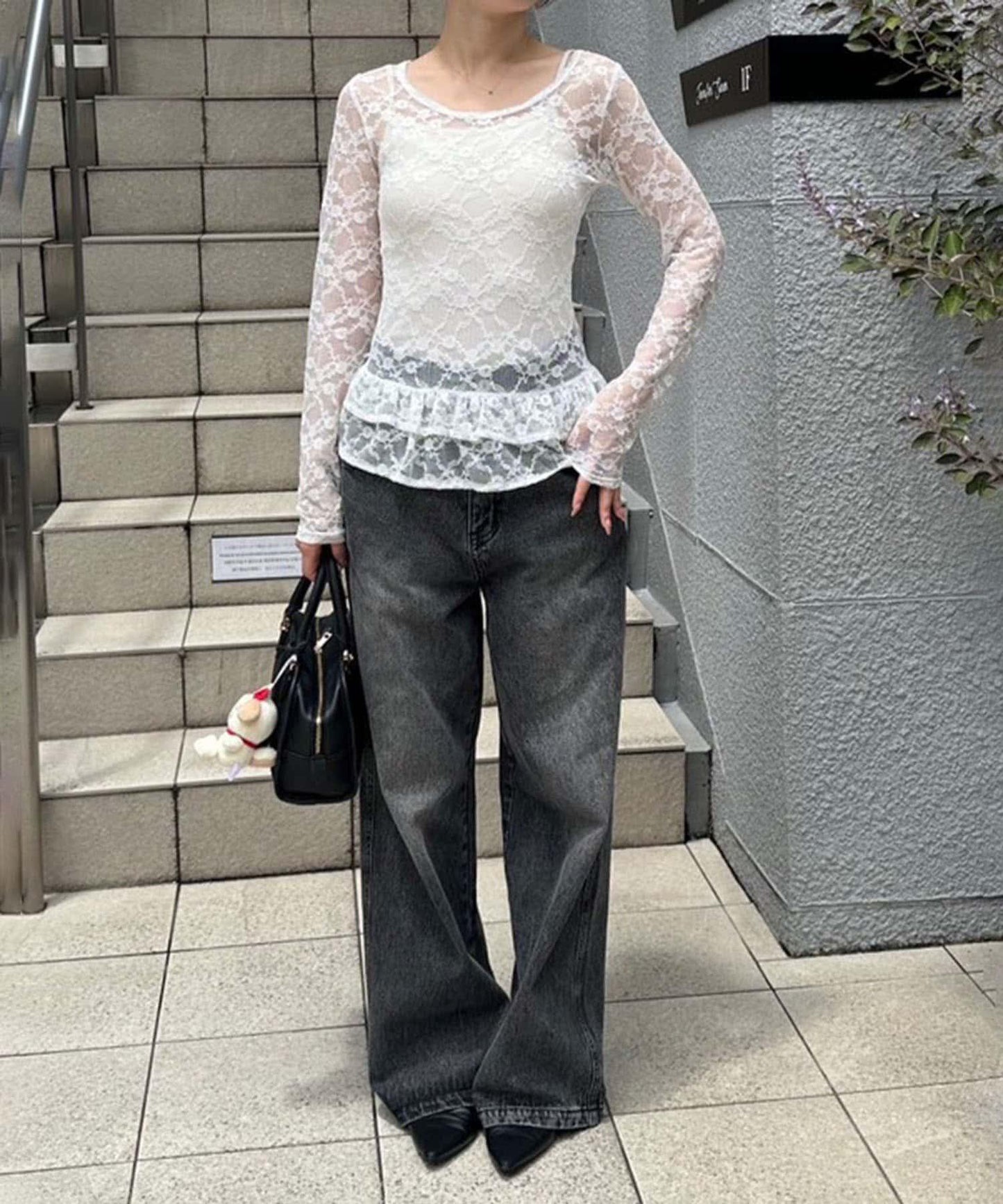 蕾絲蓬蓬袖上衣