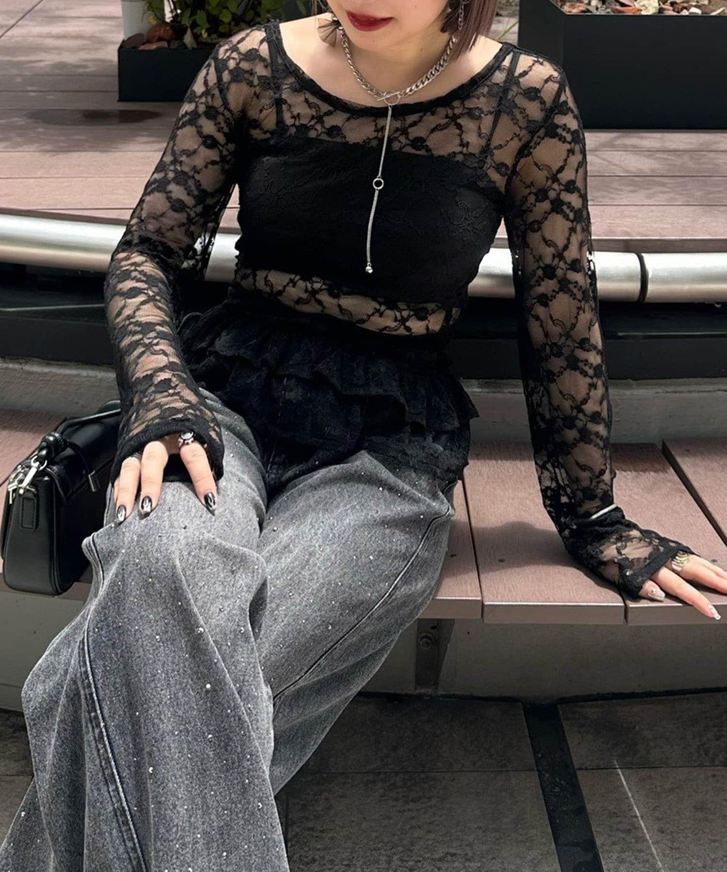 蕾絲蓬蓬袖上衣