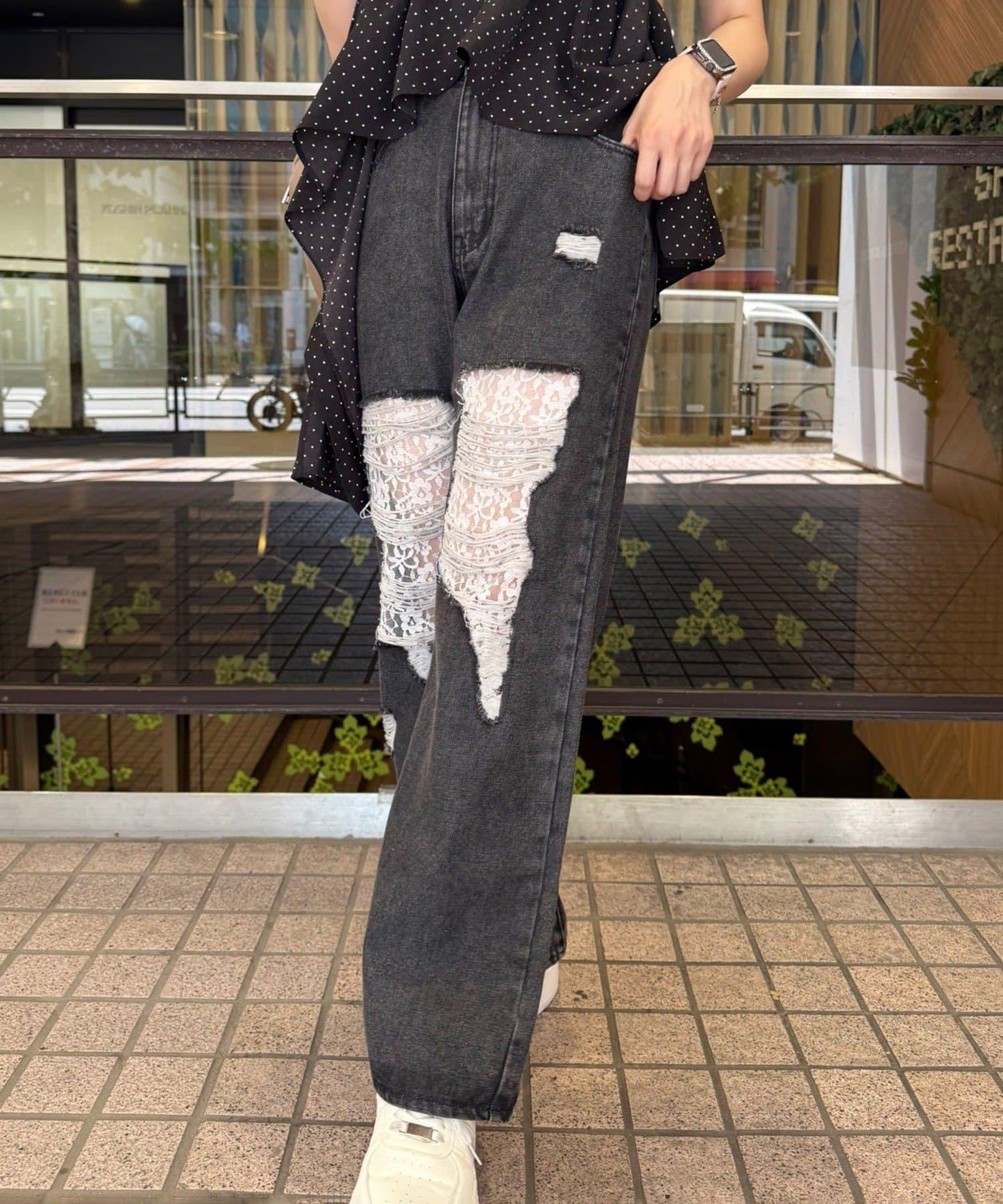 旬顏!損傷蕾絲牛仔褲